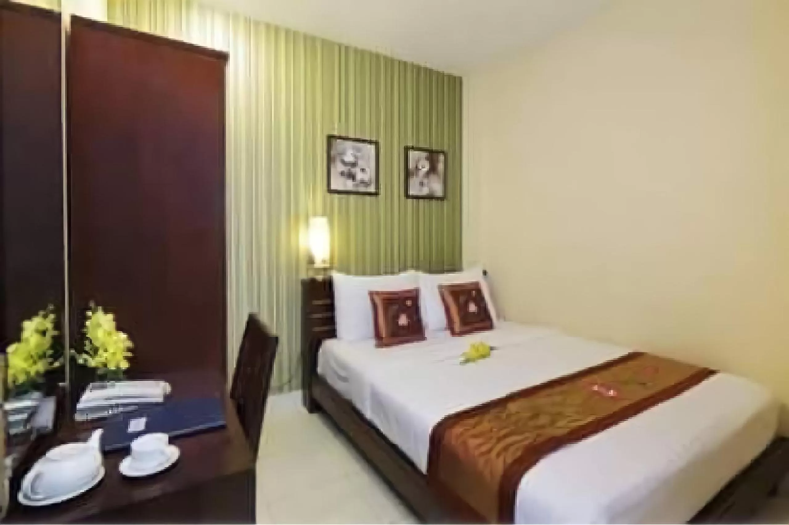 Bed in Sen Sai Gon Hotel - Ben Thanh Market