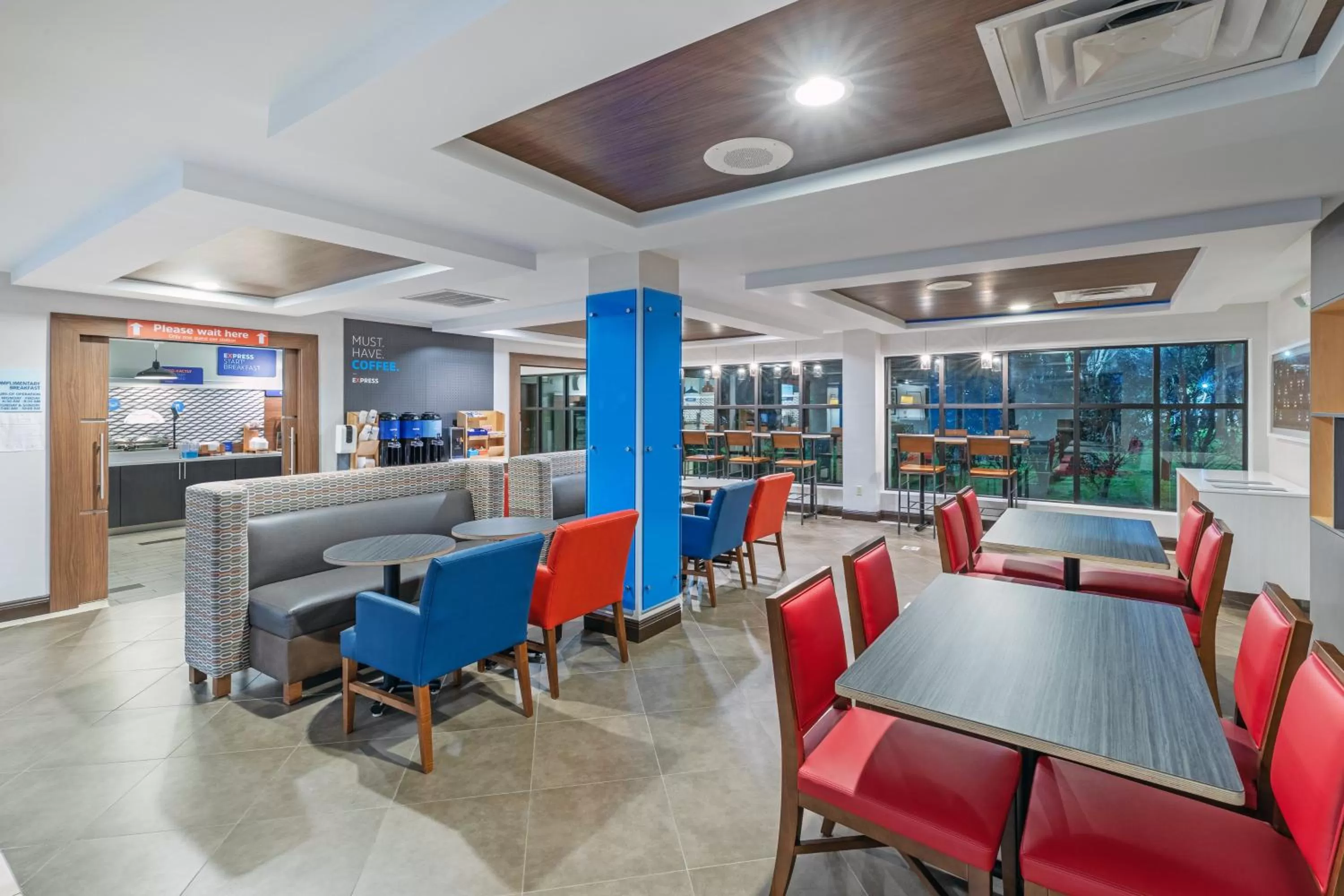 Restaurant/places to eat in Holiday Inn Express Hotel & Suites Picayune by IHG