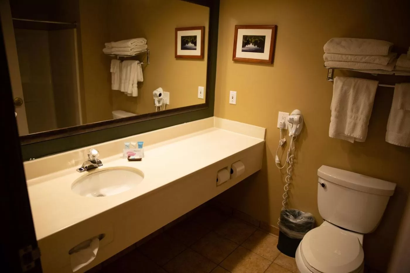 Bathroom in Grand Ely Lodge