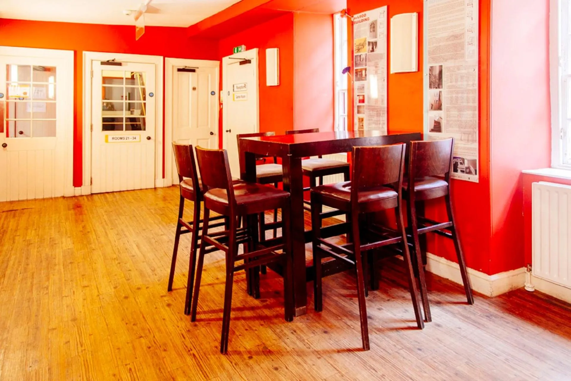 Area and facilities in Dundee Backpackers Hostel