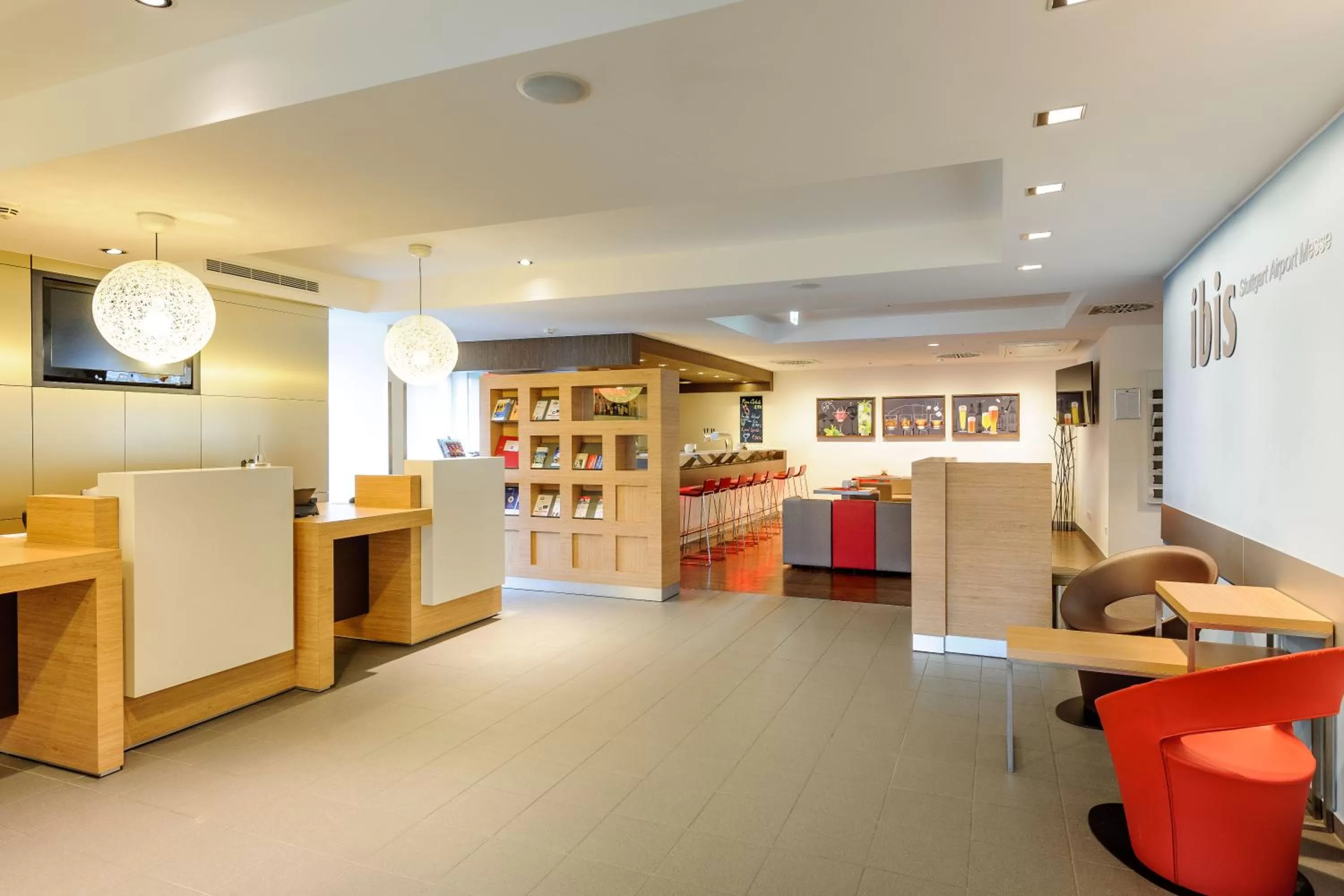 Lobby or reception in ibis Stuttgart Airport Messe