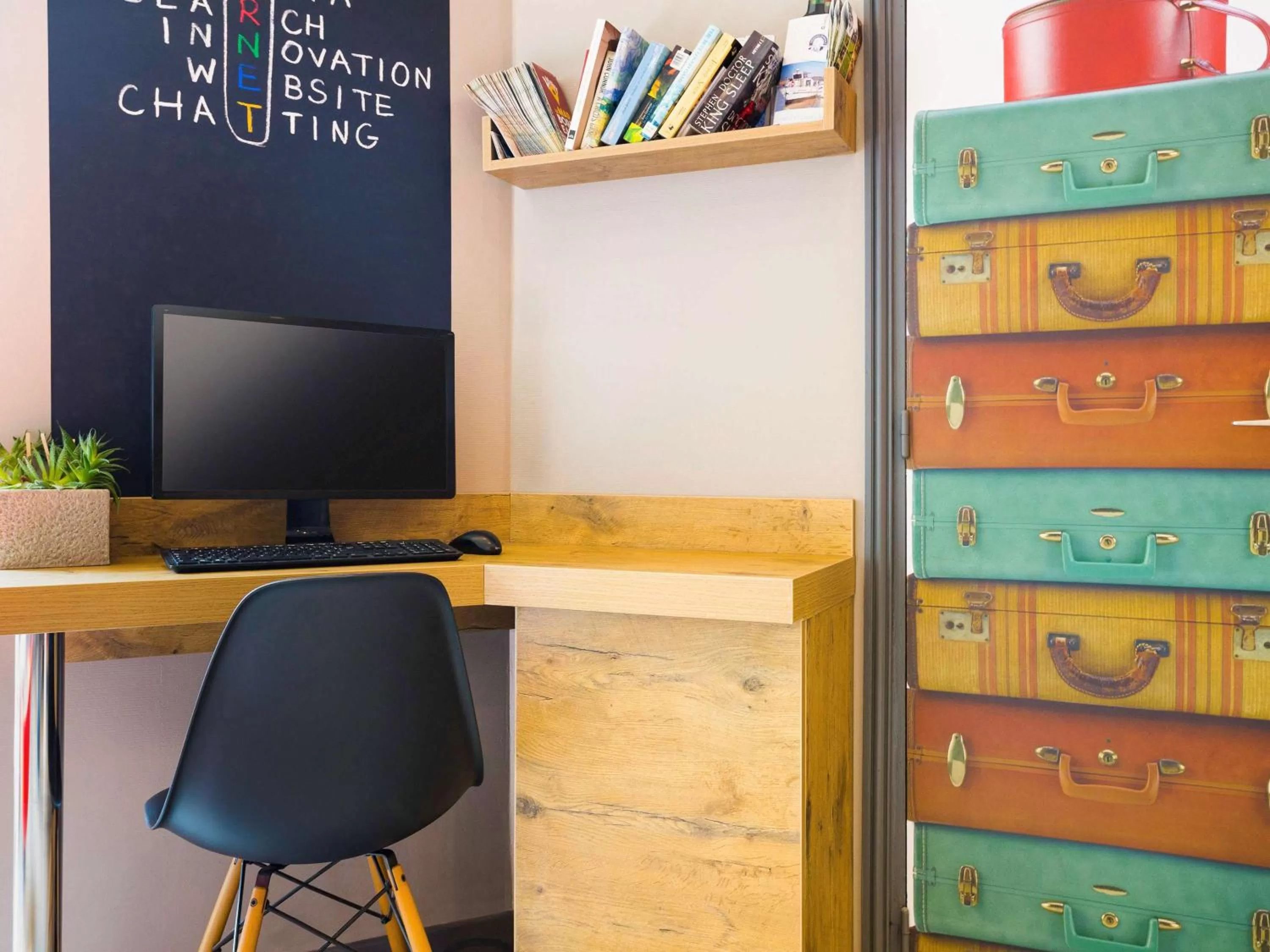 Library in ibis Bordeaux Centre Gare Saint Jean Euratlantique