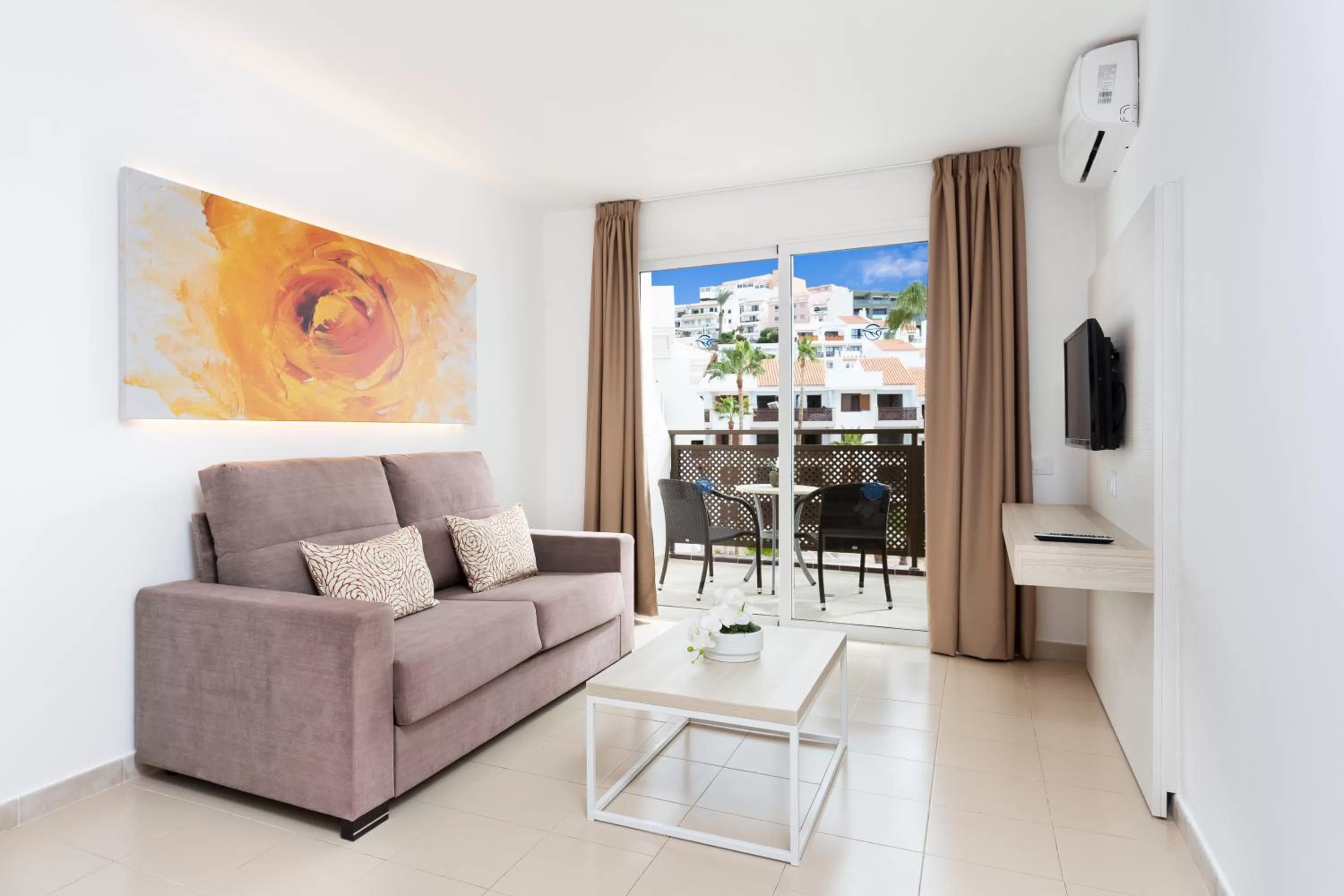 Living room in Globales Tamaimo Tropical