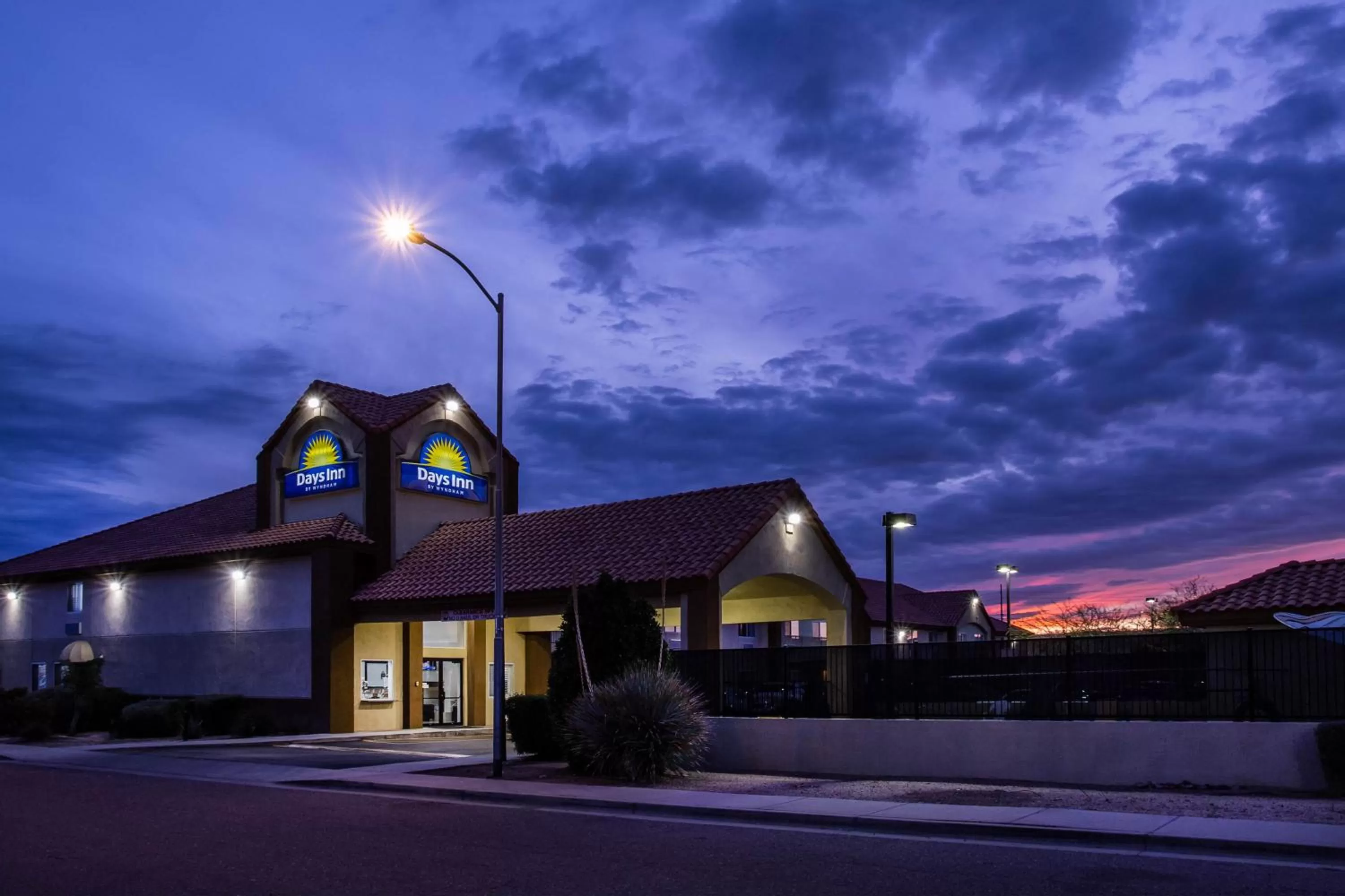 Sunset in Days Inn by Wyndham Phoenix North