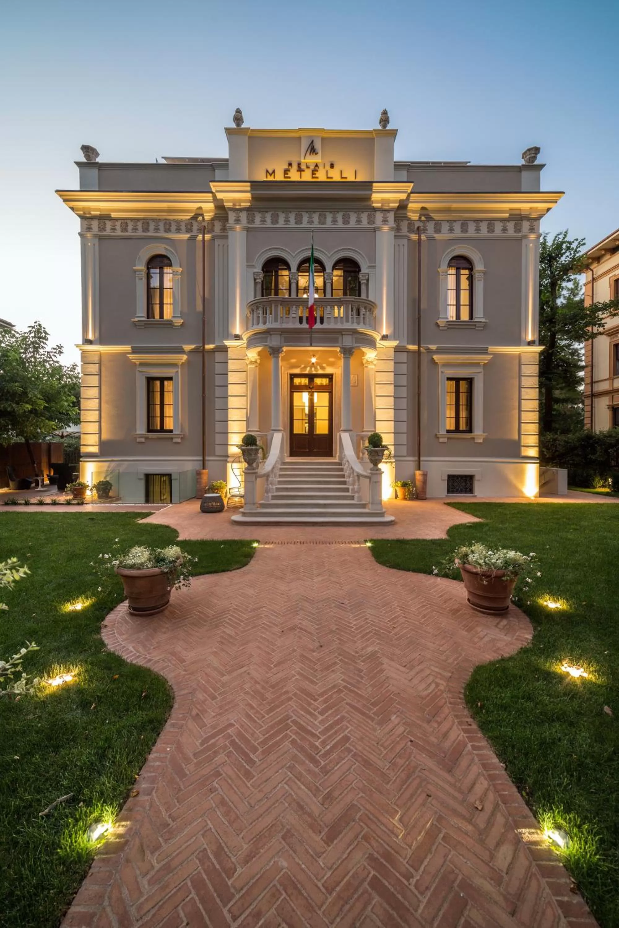 Facade/entrance in Relais Metelli