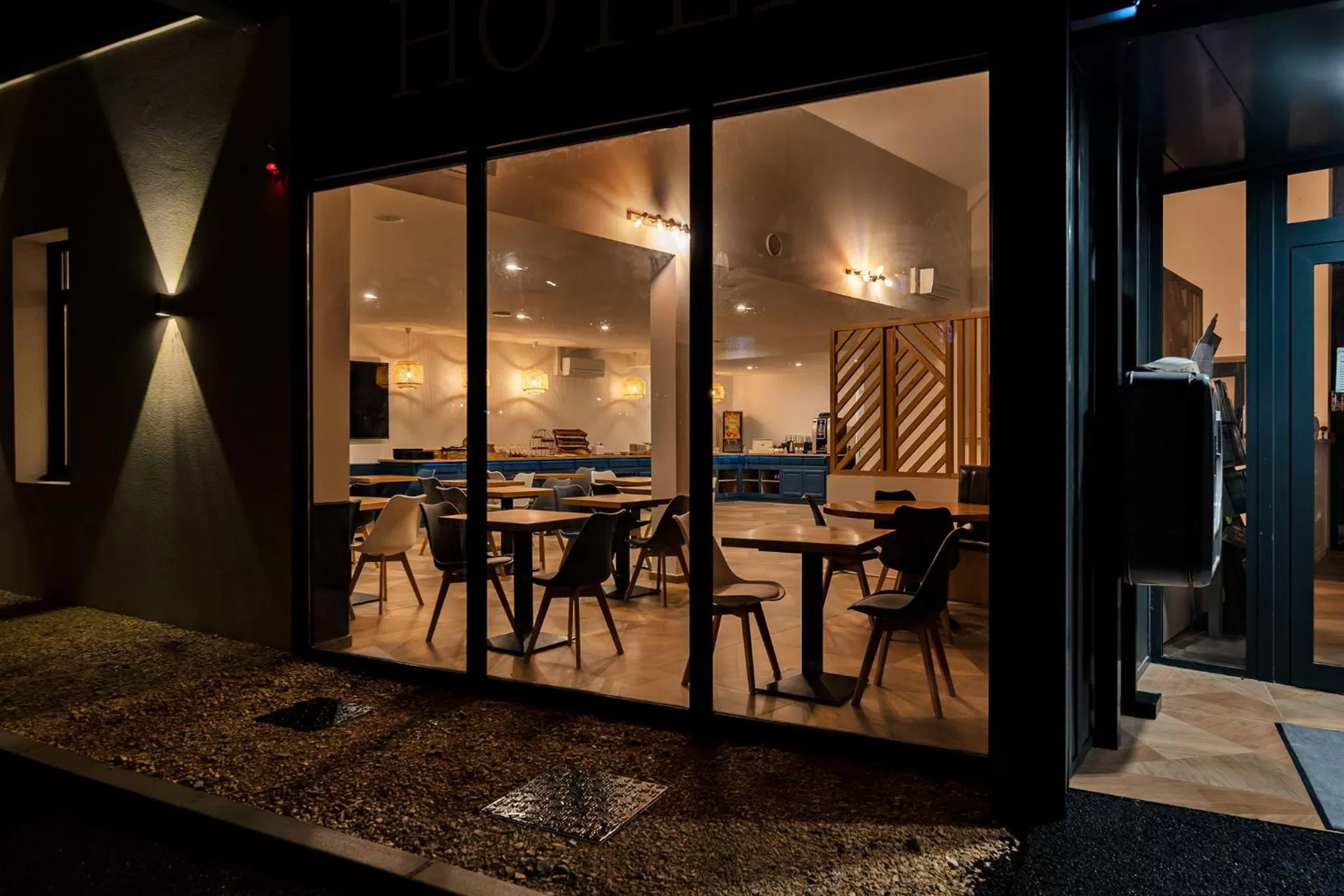 Facade/entrance in Hôtel Le Cyrano Bergerac