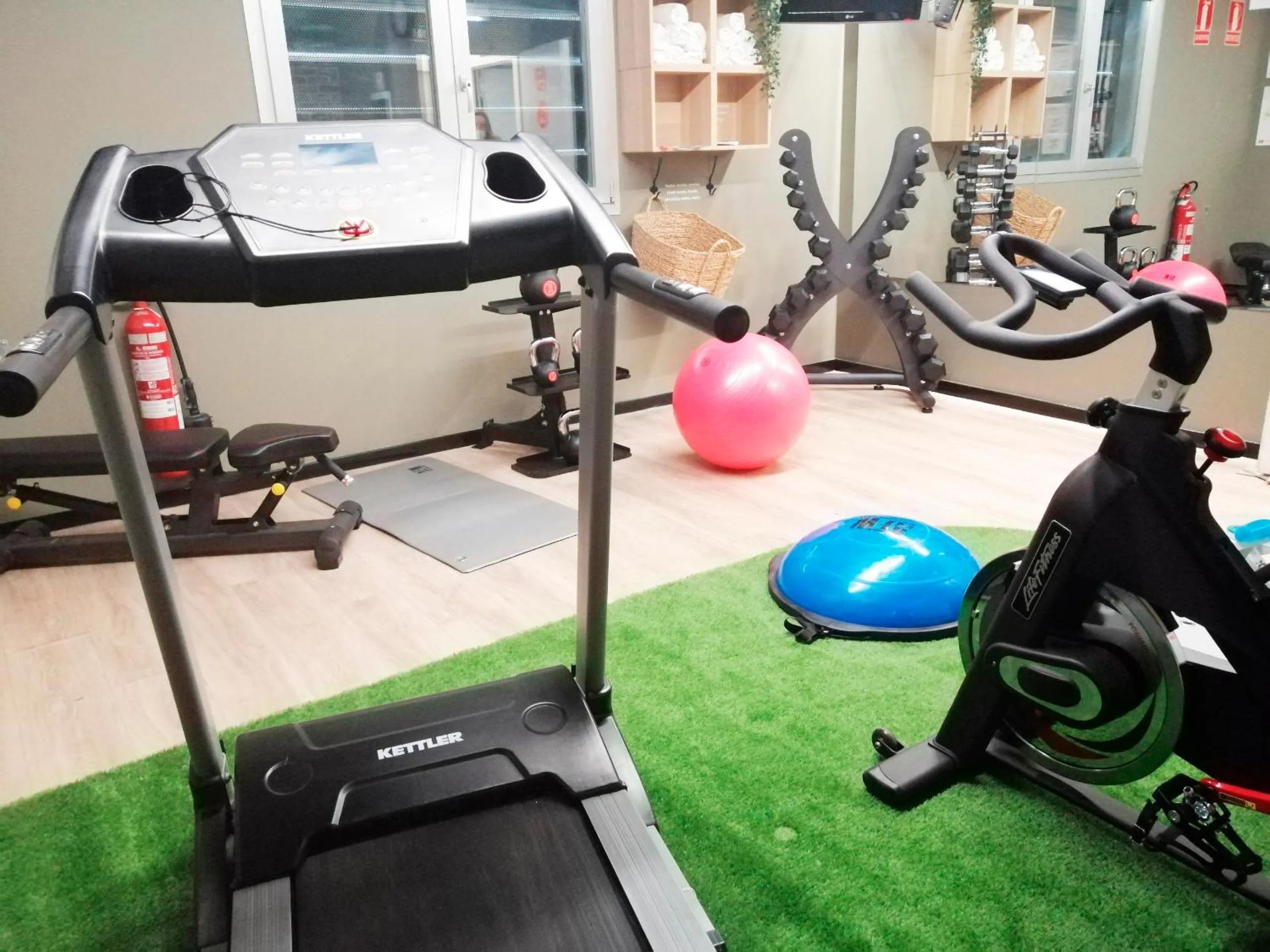 Fitness centre/facilities in Hotel Bed4U Pamplona