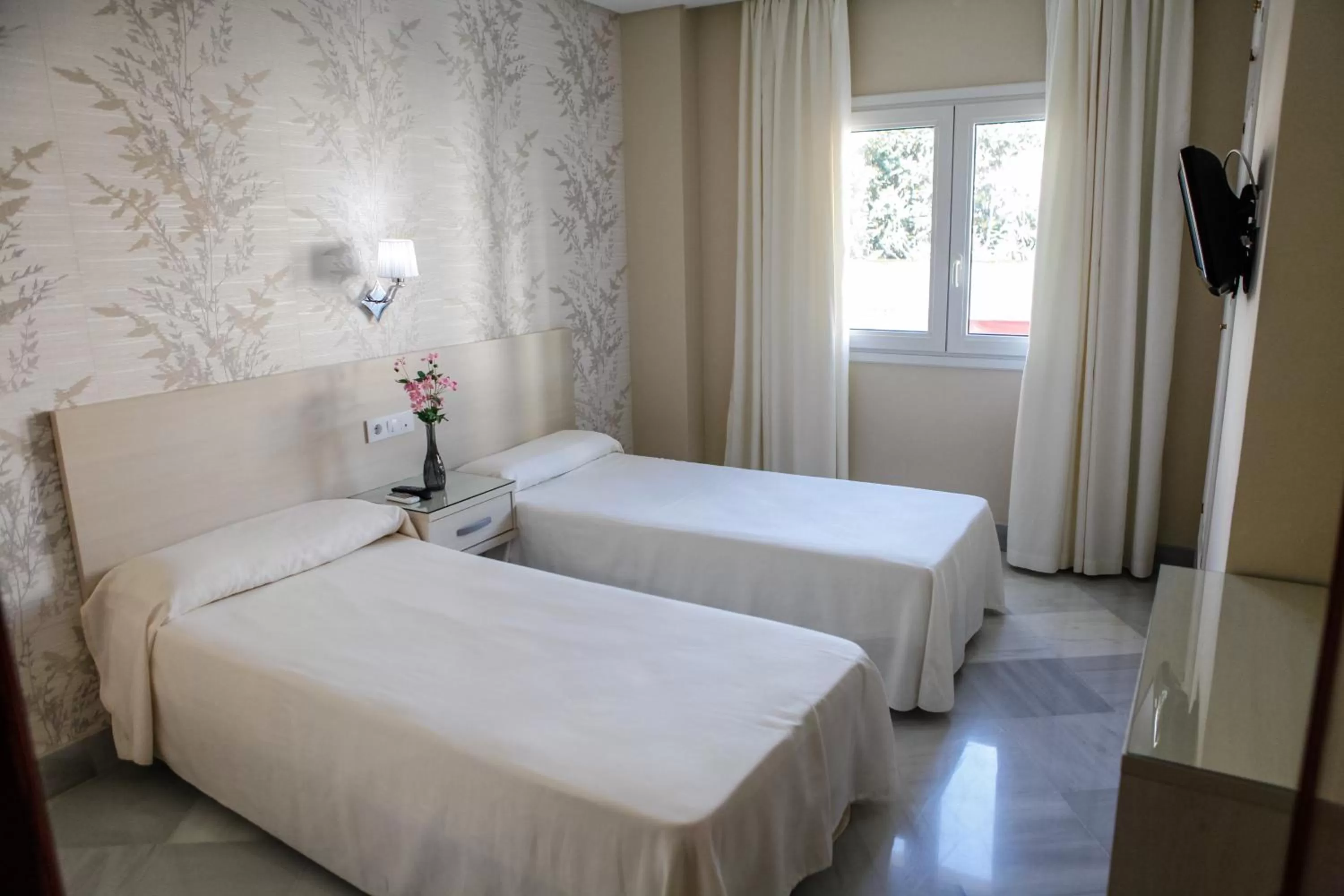 Bedroom, Bed in Chaikana