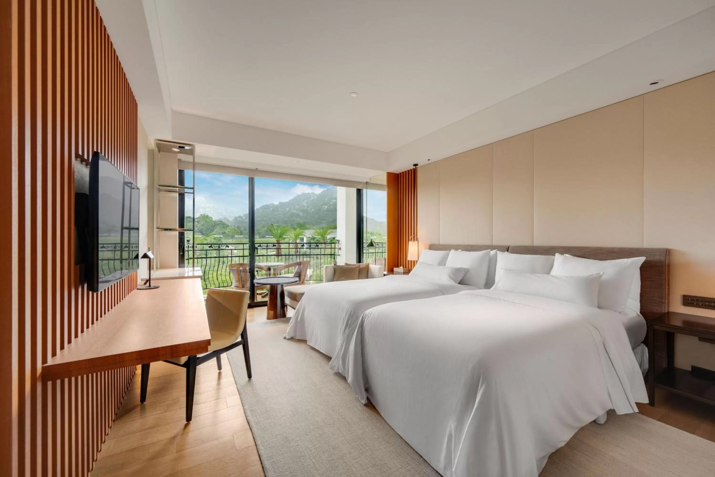 Photo of the whole room, Bed in The Westin Tashee Resort, Taoyuan
