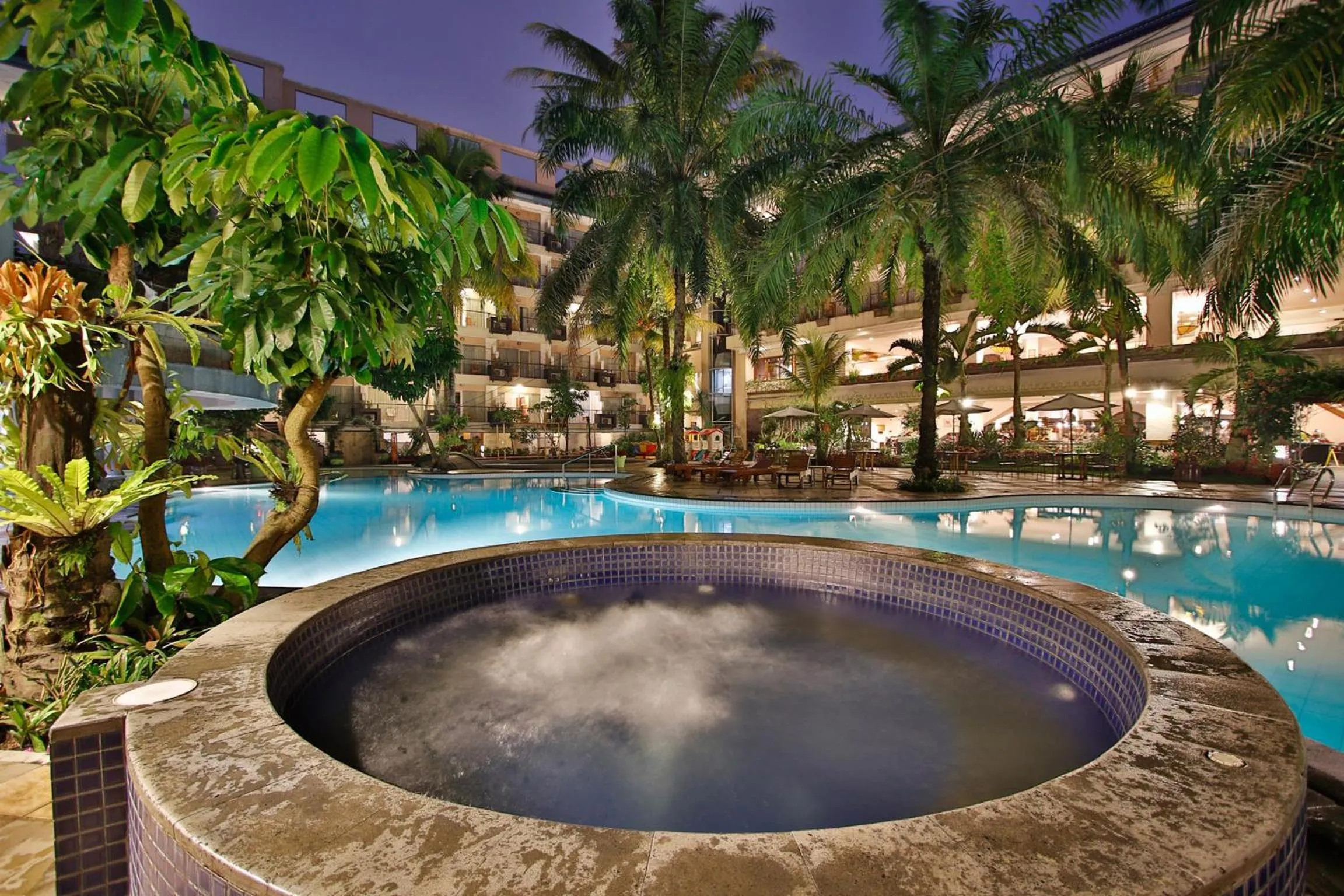 Swimming pool in The Jayakarta Suites Bandung