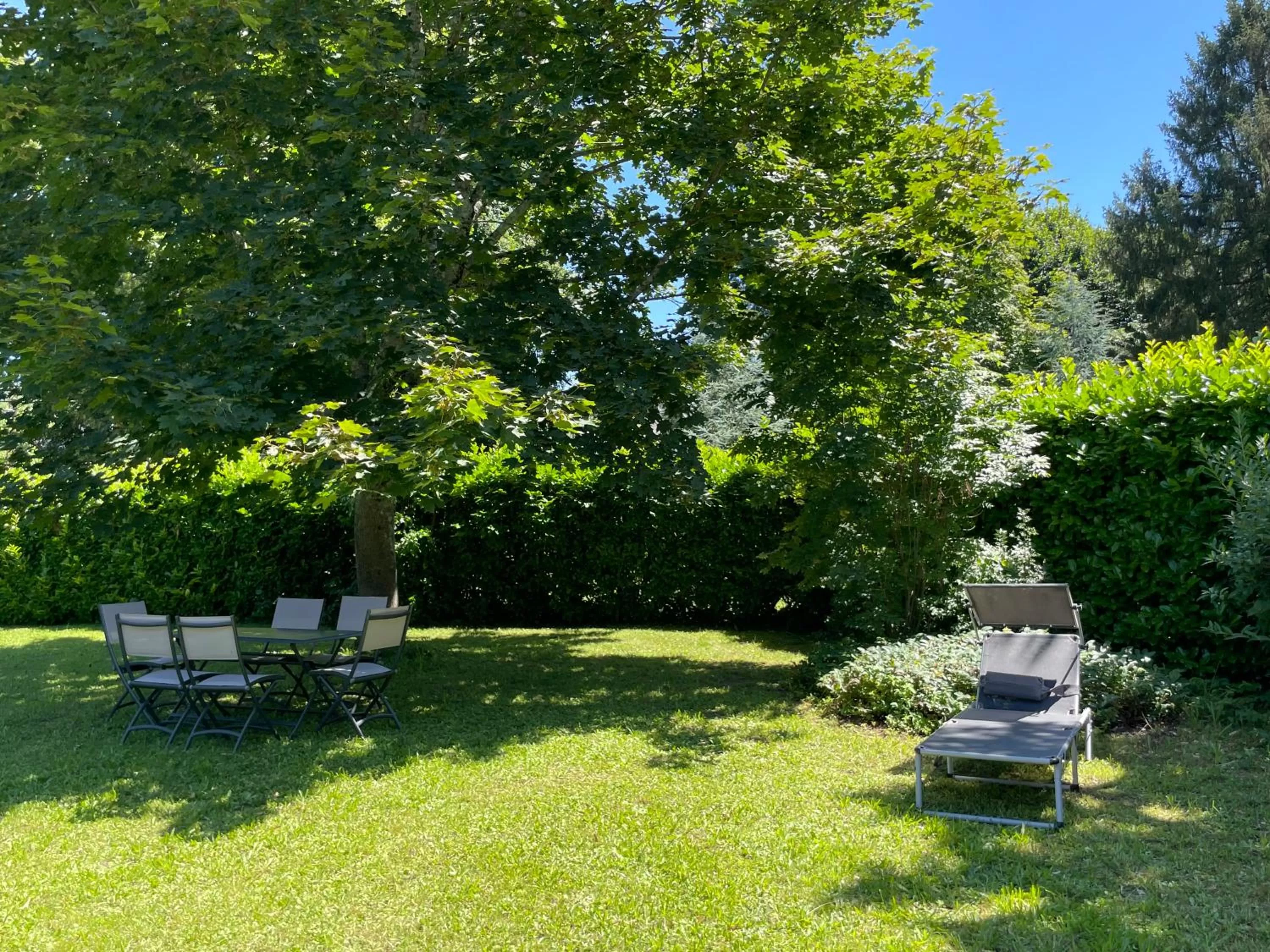 Day, Garden in VILLA BONVOULOIR