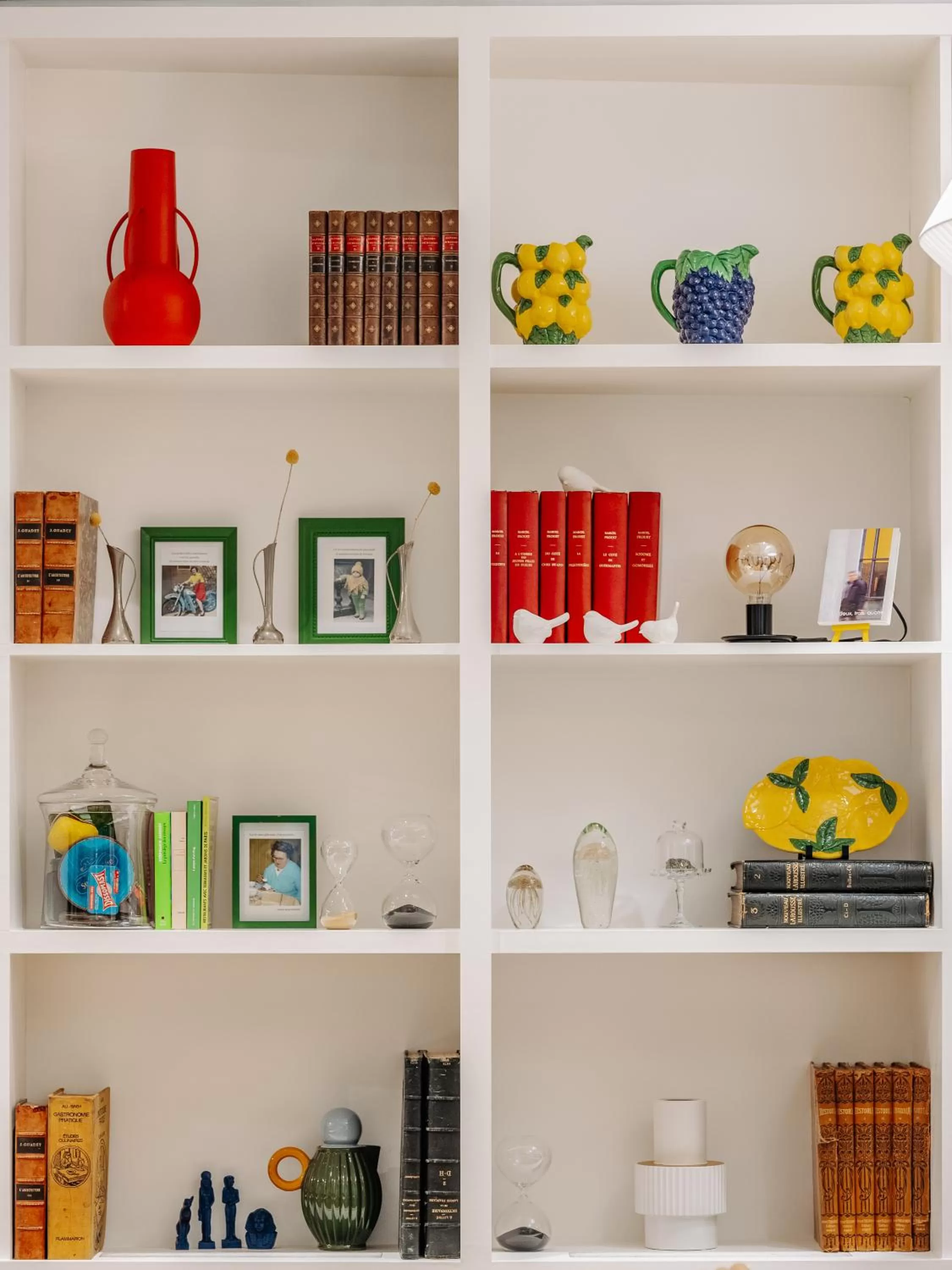 Library in Solly Hôtel Paris