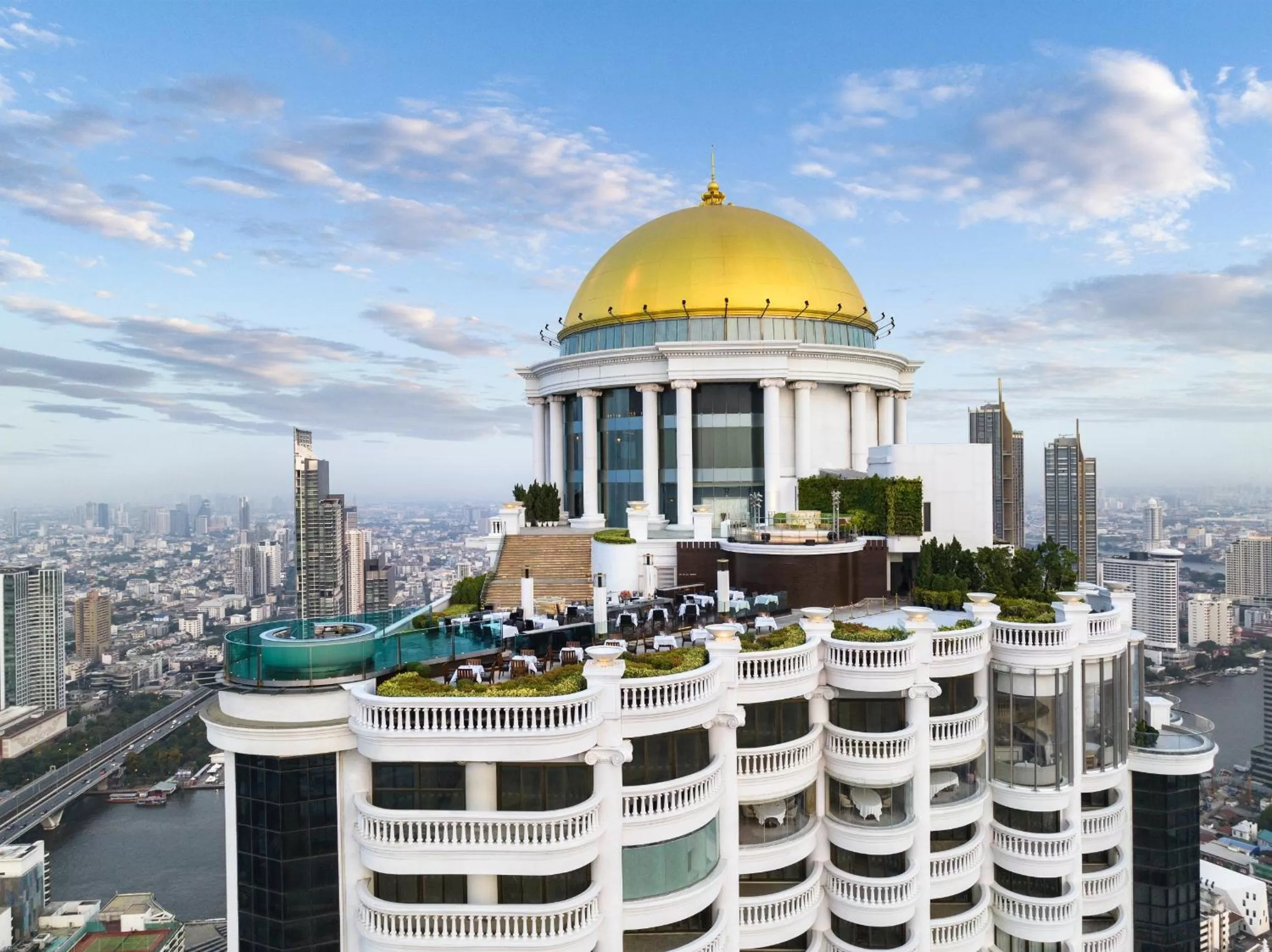 Property building in lebua at State Tower