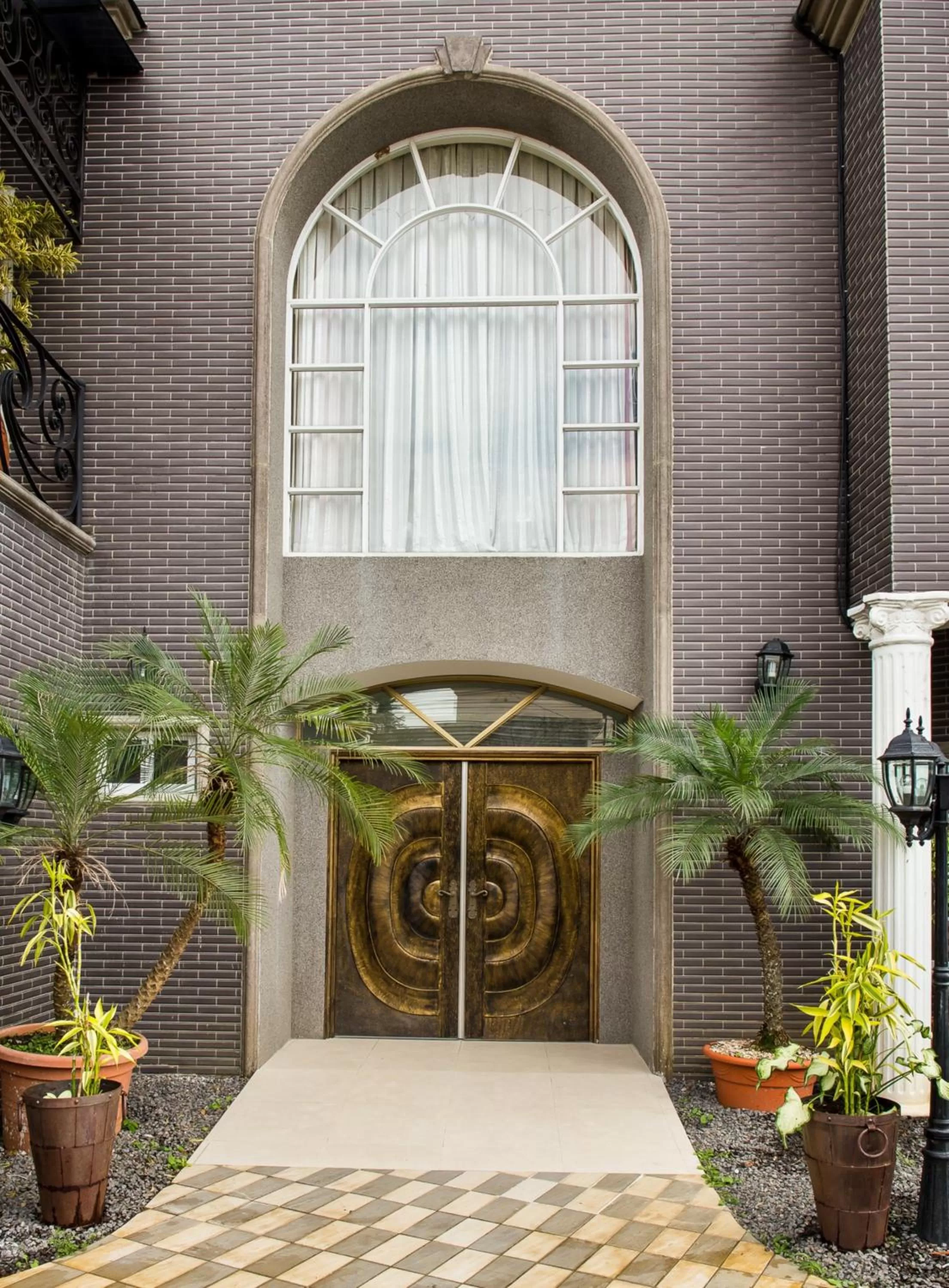 Facade/entrance in Alameda Cariari Boutique Hotel
