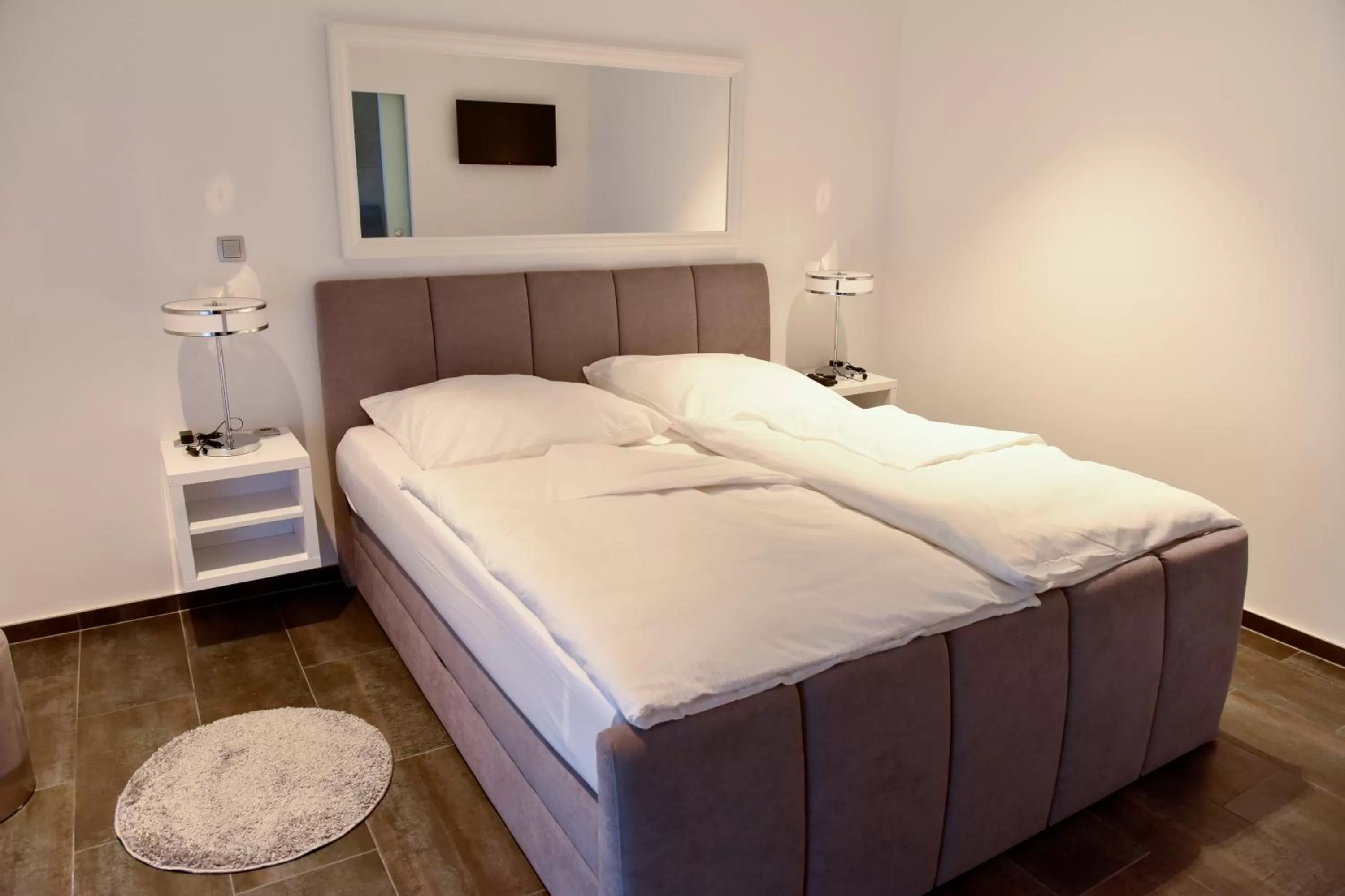 Bed in Apartmani i Bungalovi TROJKA