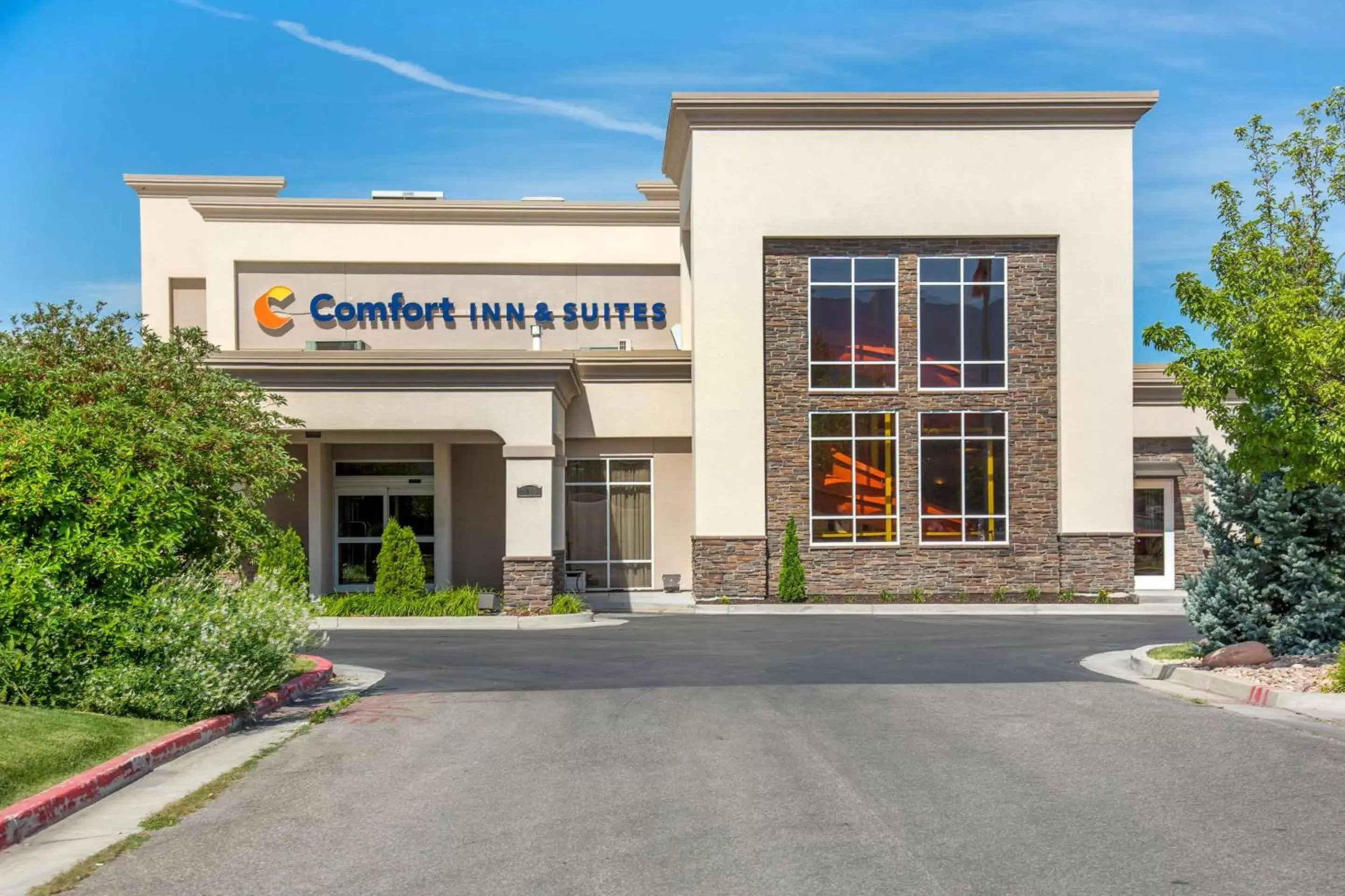 Comfort Inn & Suites Logan Near University Comfort Inn & Suites Logan Near University