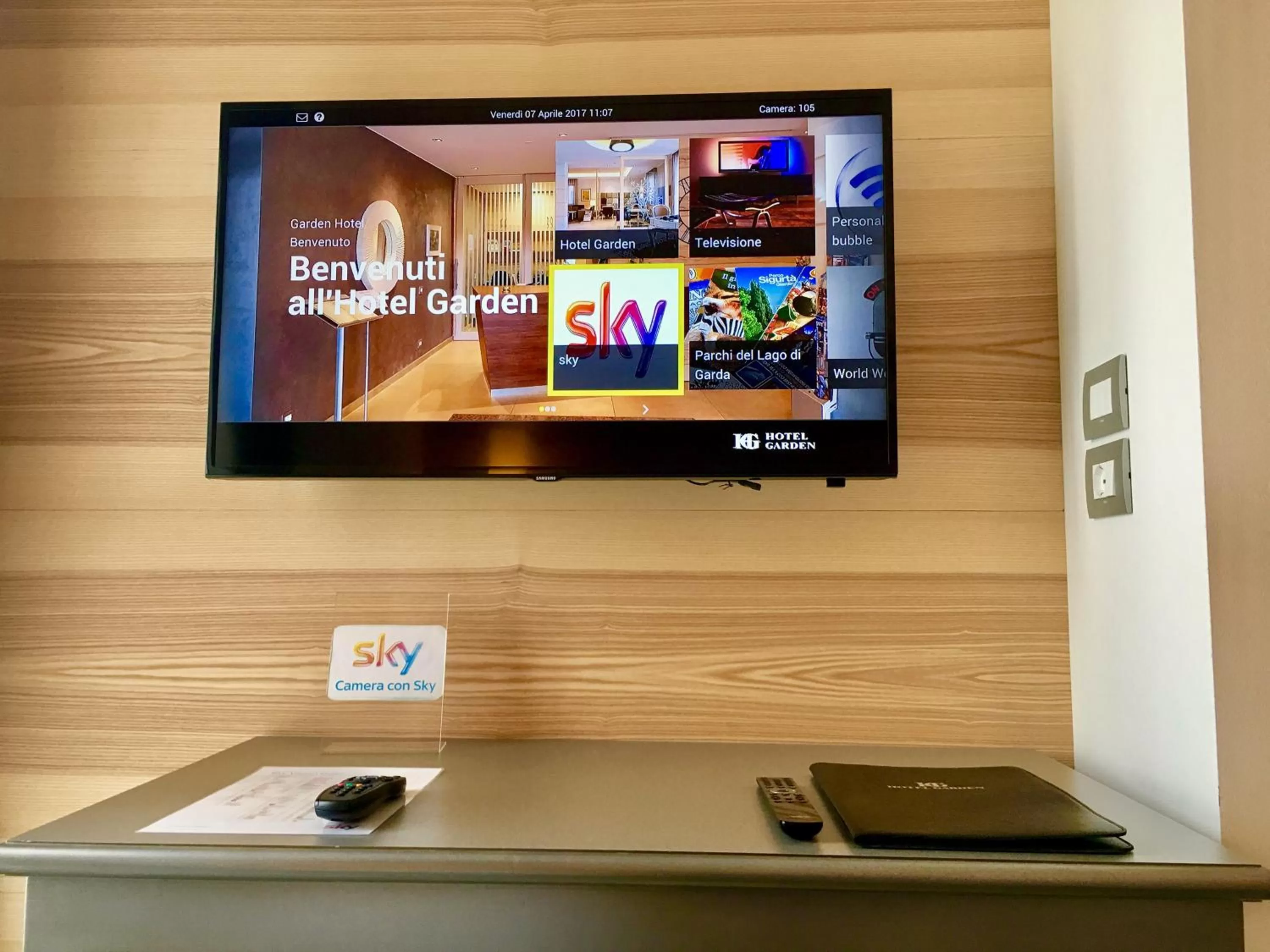 TV and multimedia in Hotel Garden