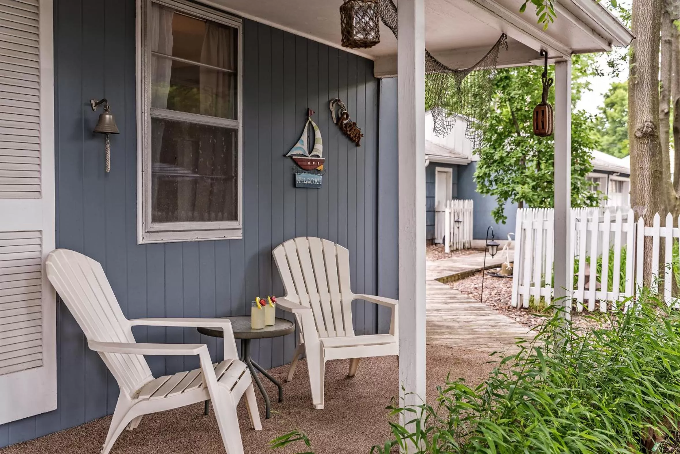 Patio in Silver Heart Inn & Cottages