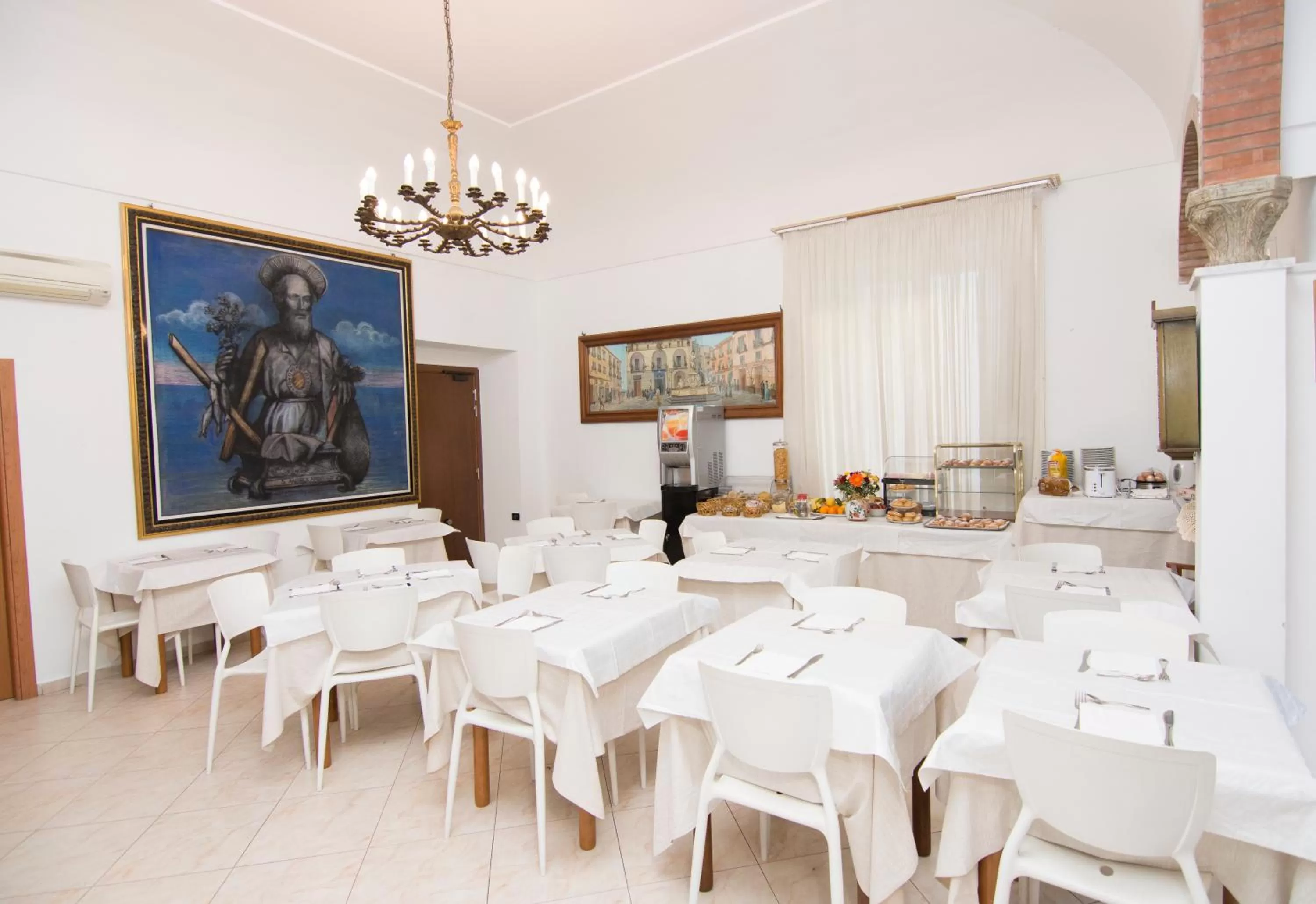 Breakfast in Hotel Fontana