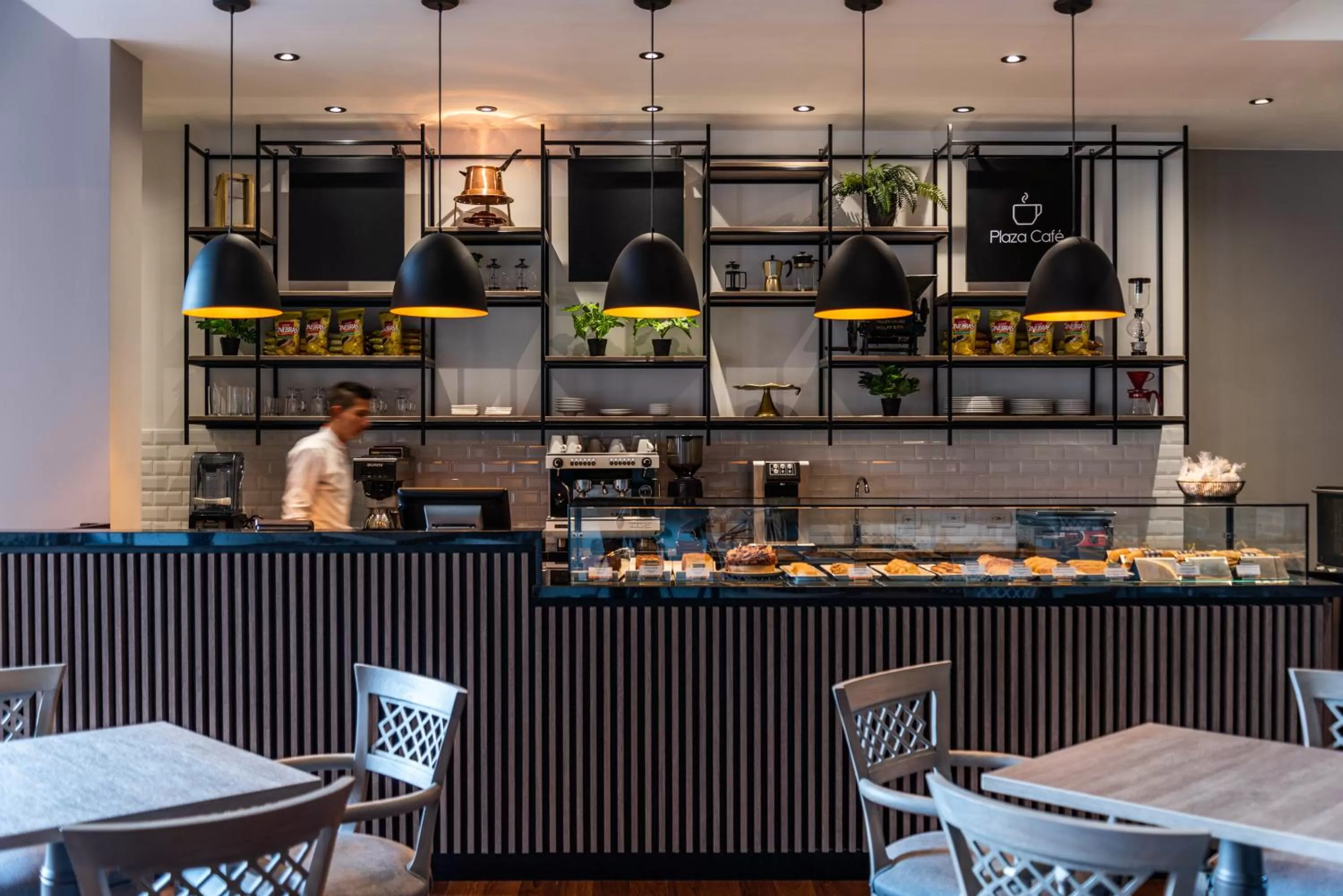 Restaurant/places to eat in Hotel Estelar La Fontana