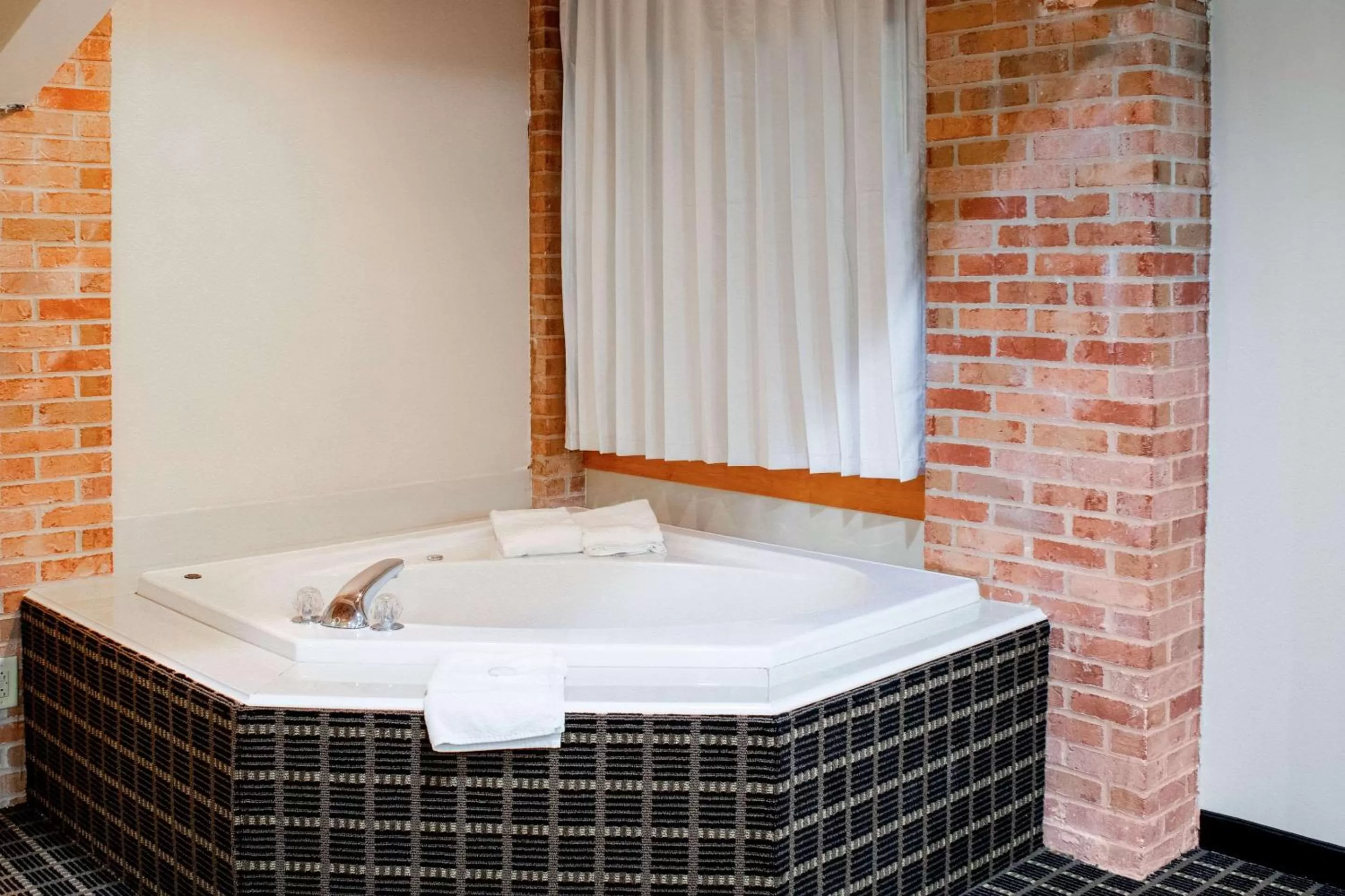 Photo of the whole room in Quality Inn Plainfield - Indianapolis West