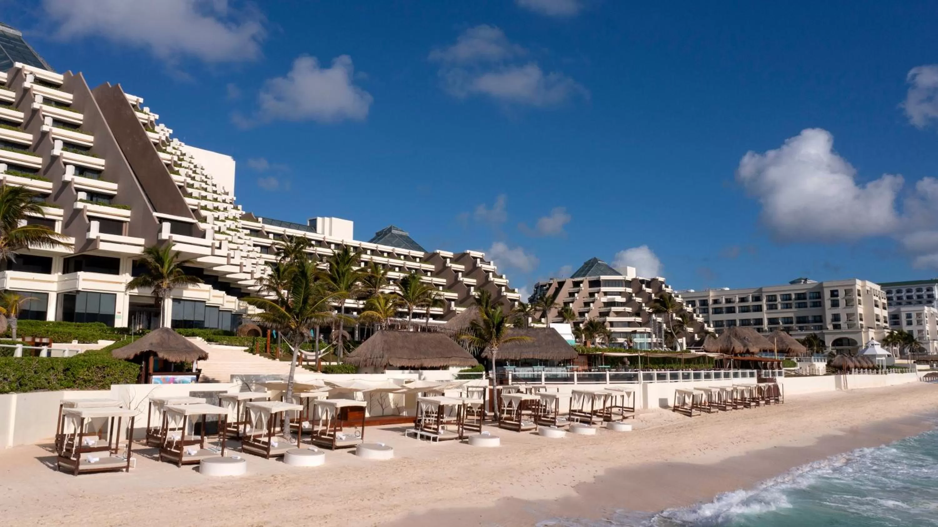 Beach in Paradisus Cancun All Inclusive