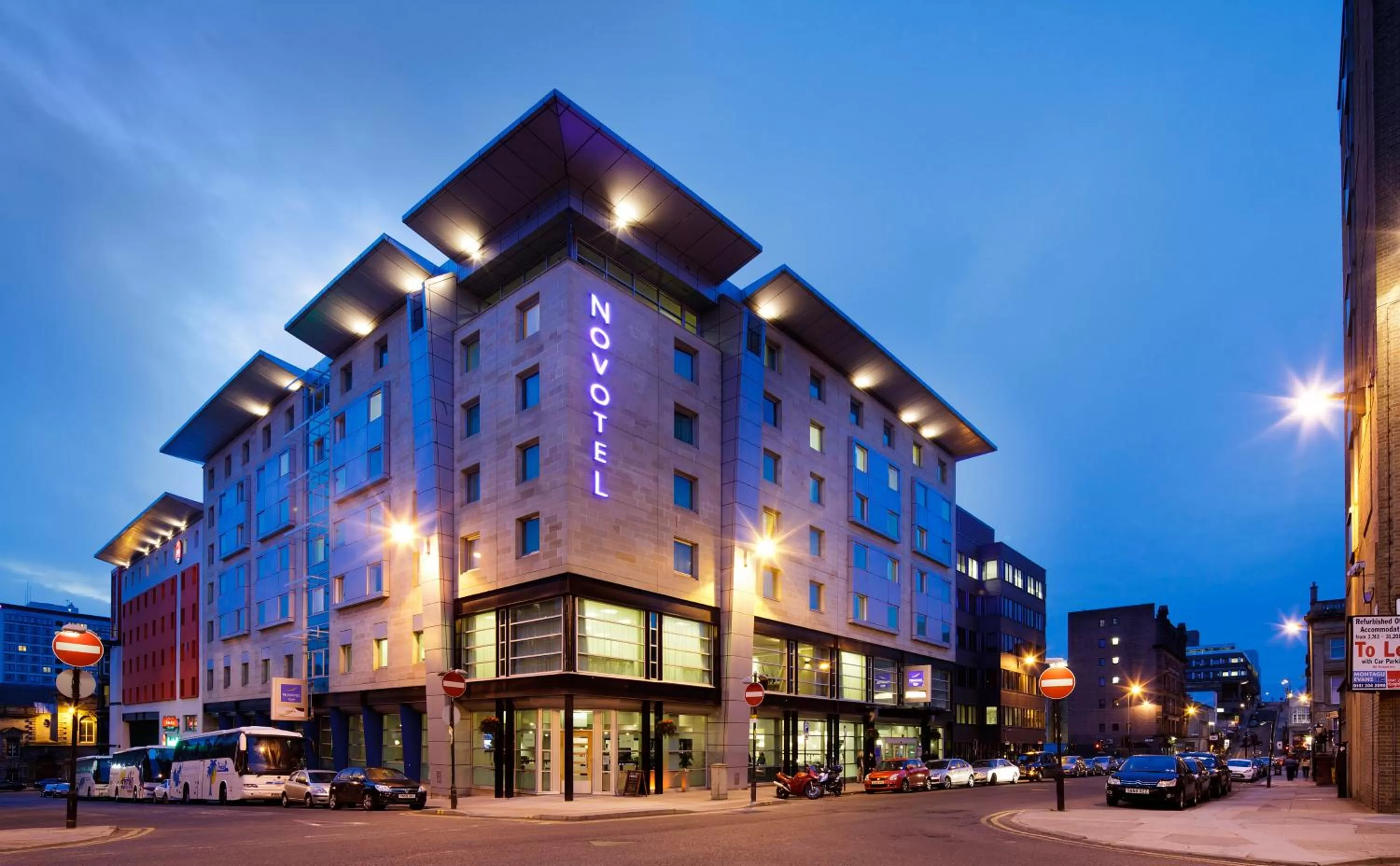 Facade/entrance in Novotel Glasgow Centre