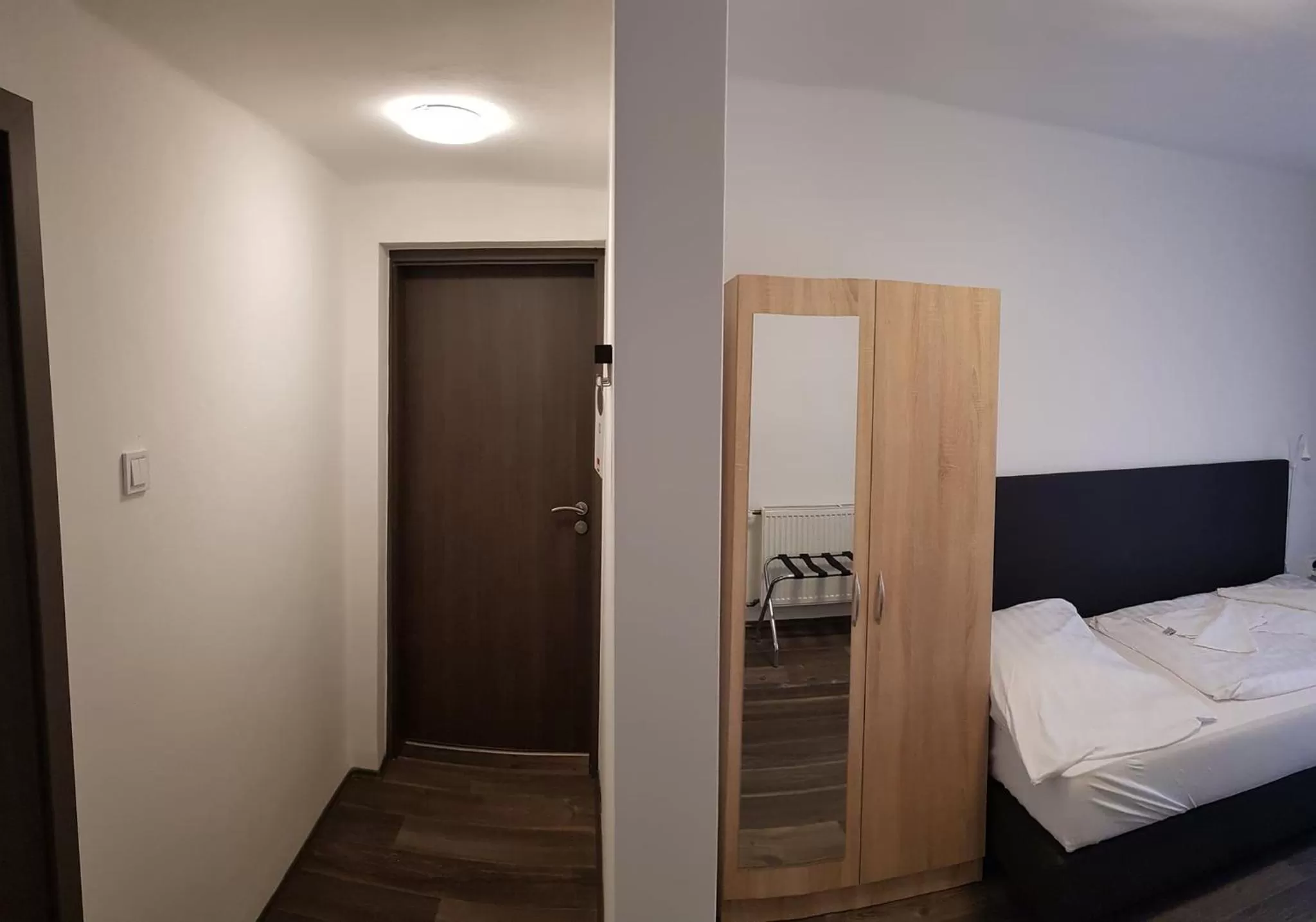 Bed in HBH Bajor Sörház Sólyomfészek Panzió