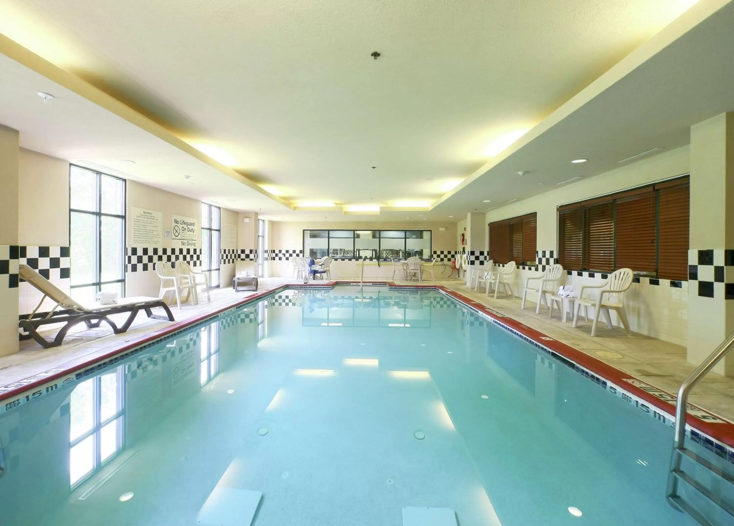 Pool view in Hampton Inn North Brunswick NJ