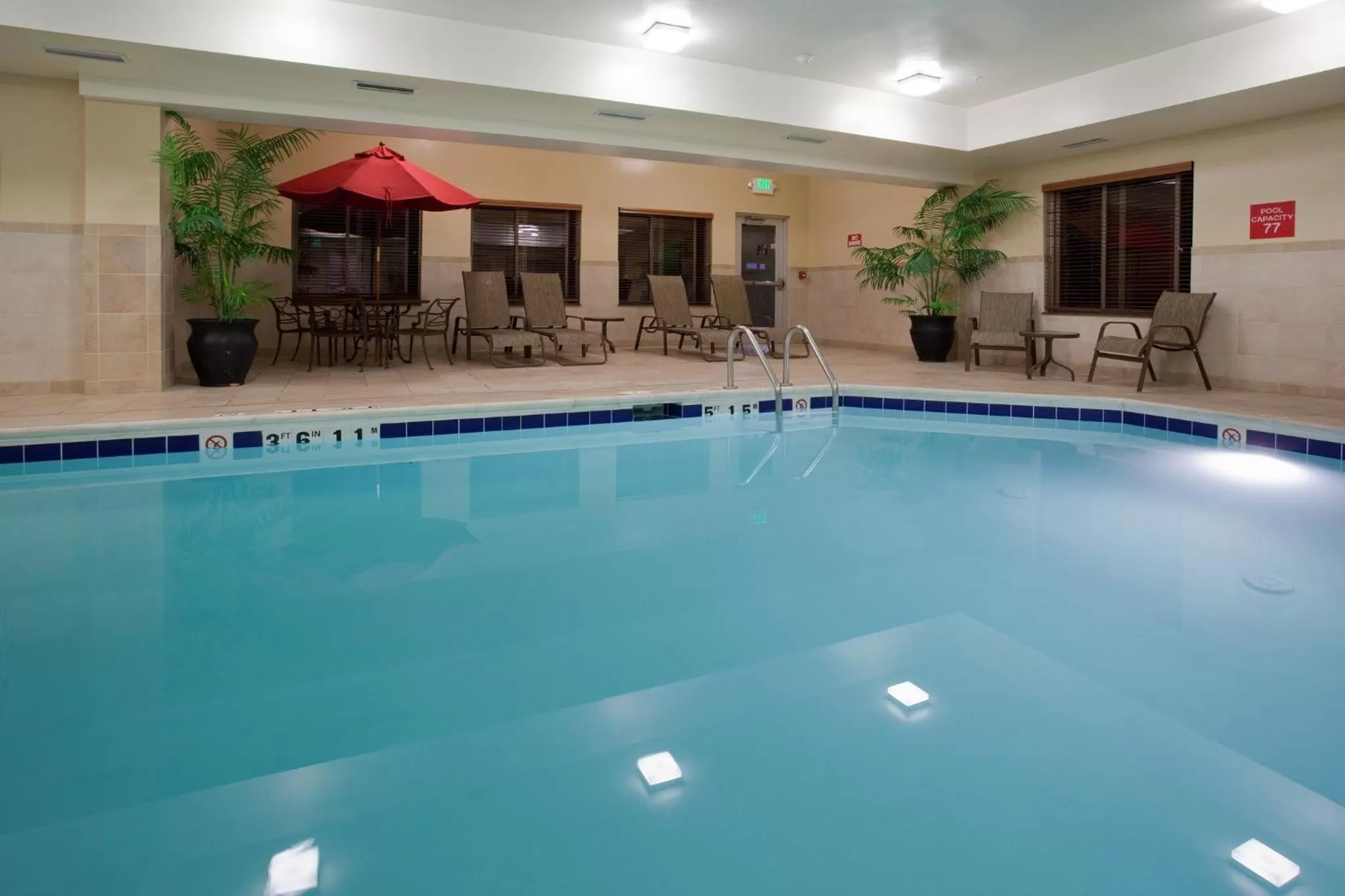 Swimming pool in Holiday Inn Express Hotel Vernal by IHG