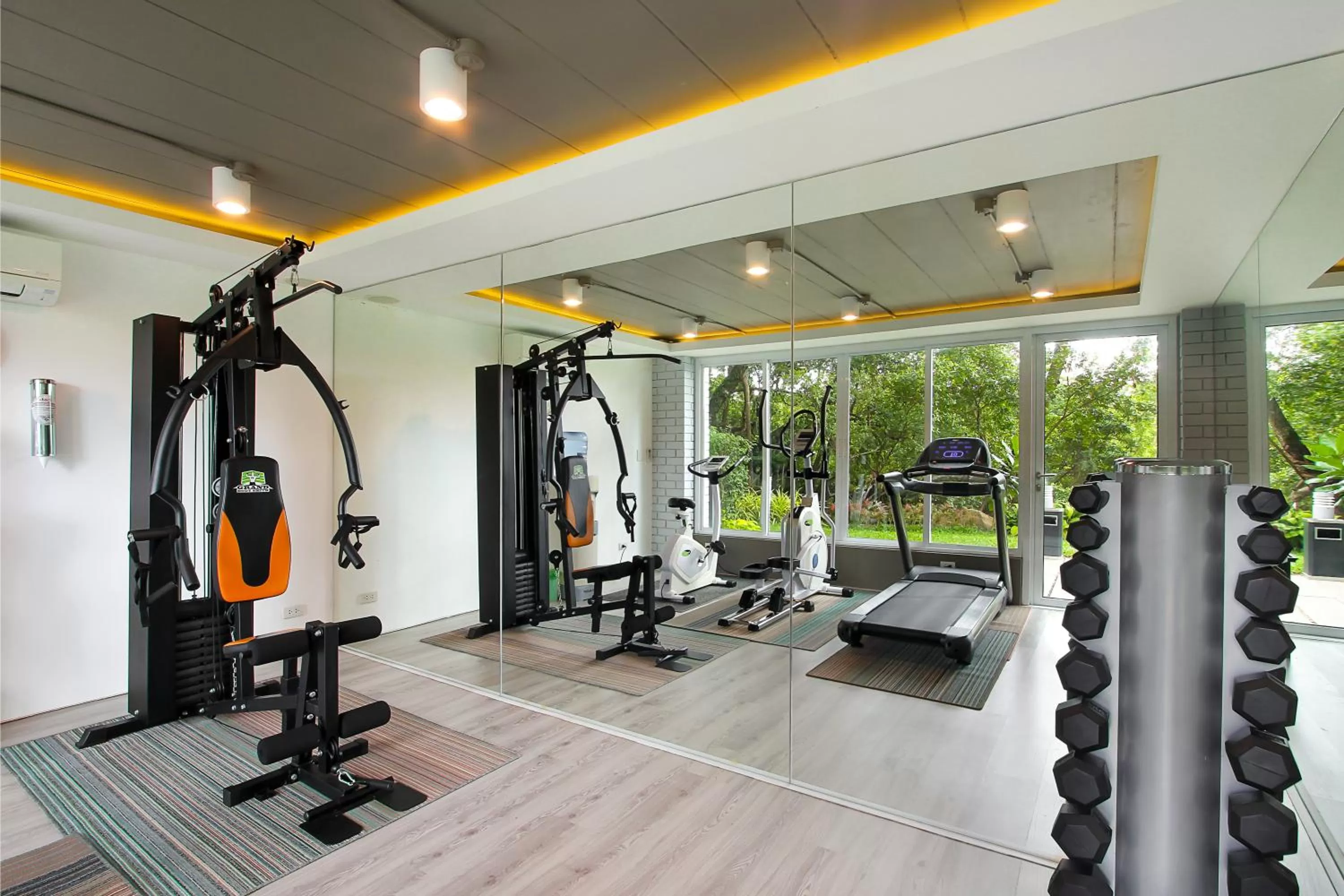 Fitness centre/facilities in Rimnaam Klangchan Hotel - SHA Plus