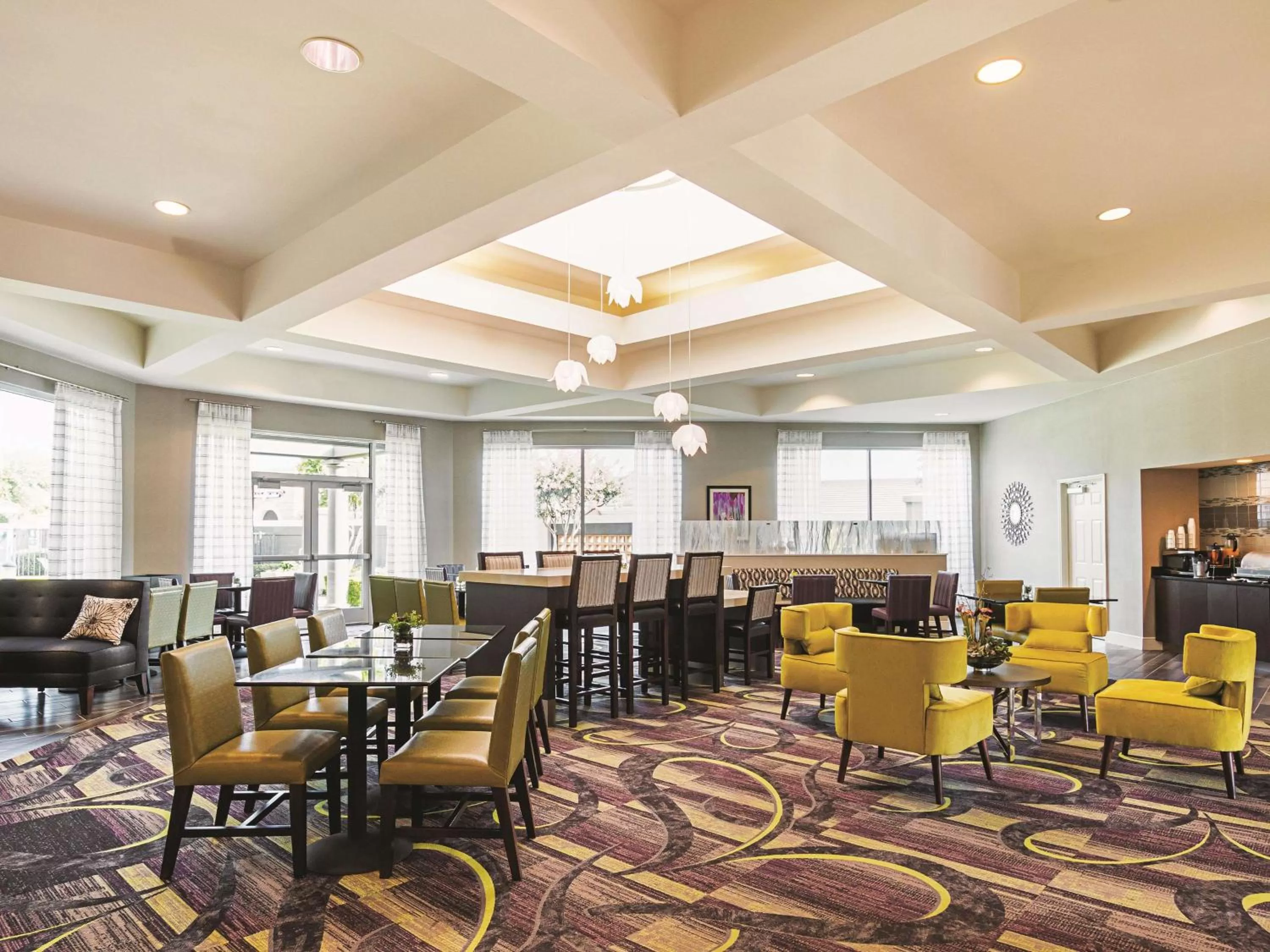 Restaurant/places to eat in La Quinta by Wyndham Fort Worth City View