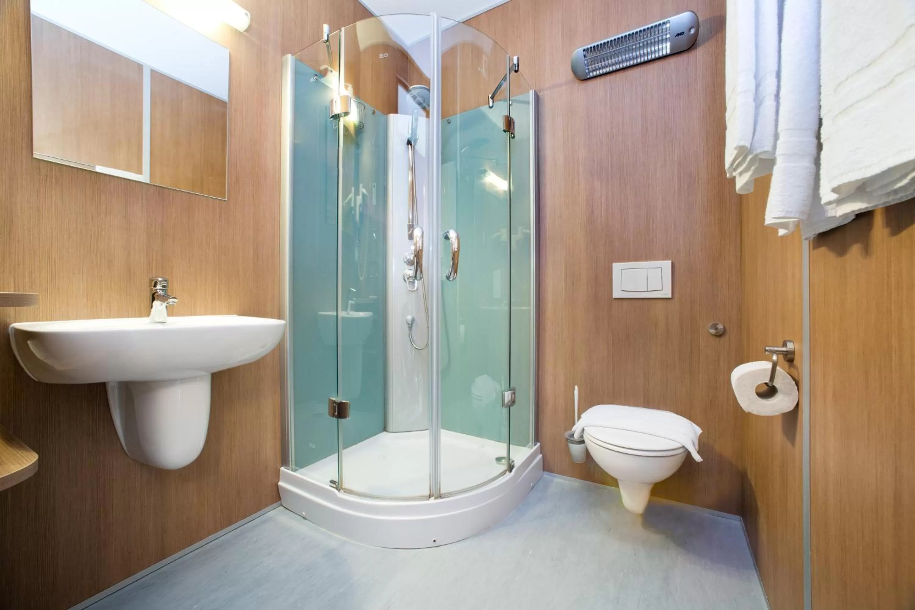 Toilet in Cleverhotel