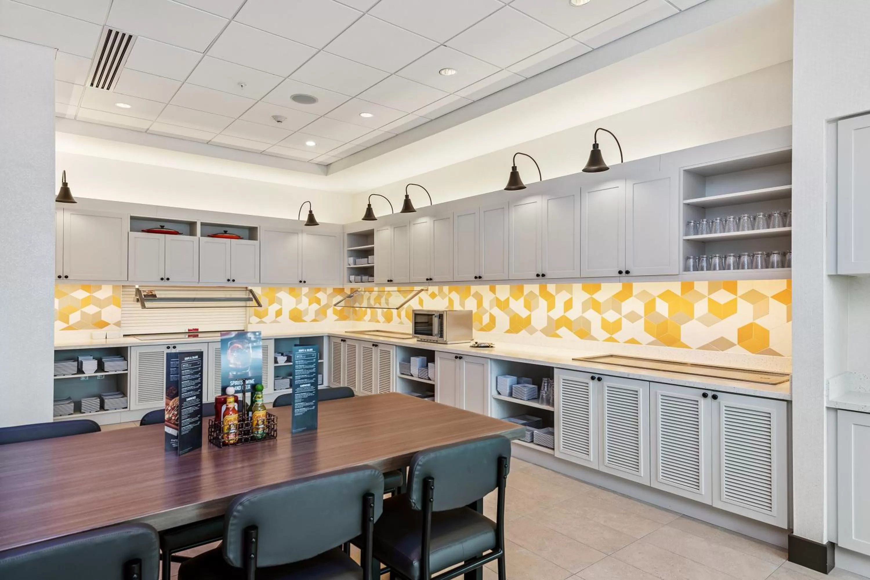 Restaurant/places to eat in Hyatt Place Tampa/Wesley Chapel