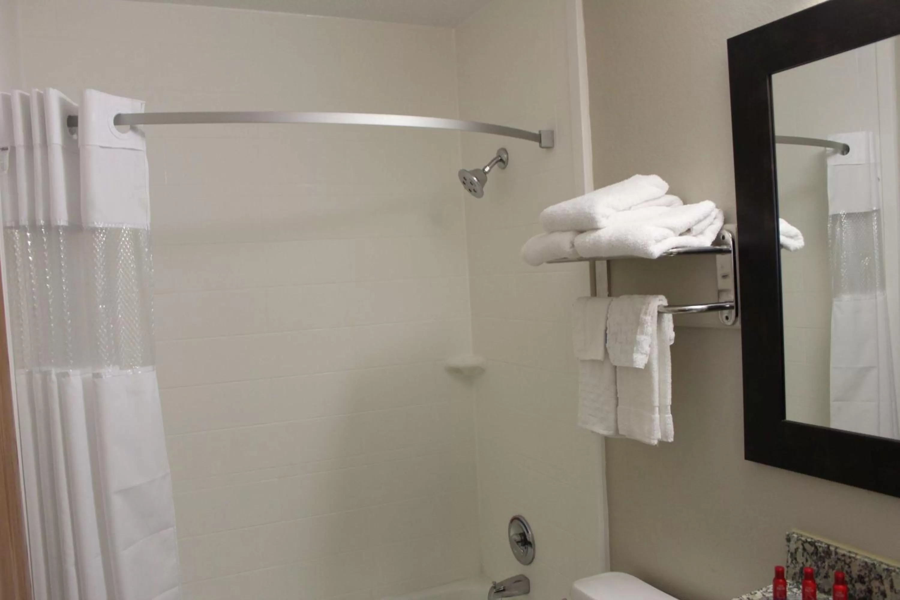 King Room - Non-Smoking in Ramada by Wyndham Cedar Rapids South