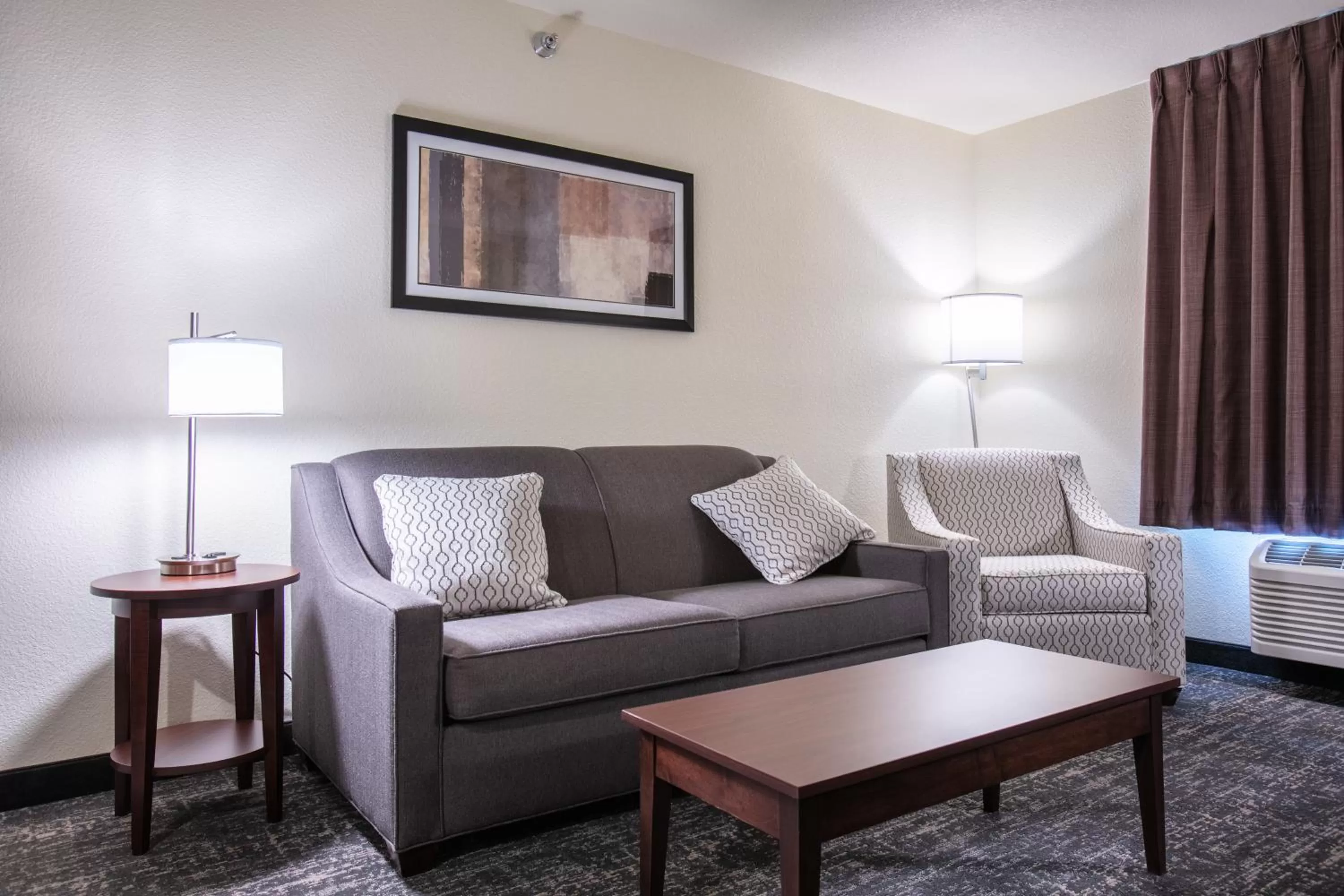 Living room in Cobblestone Inn & Suites - Pine Bluffs