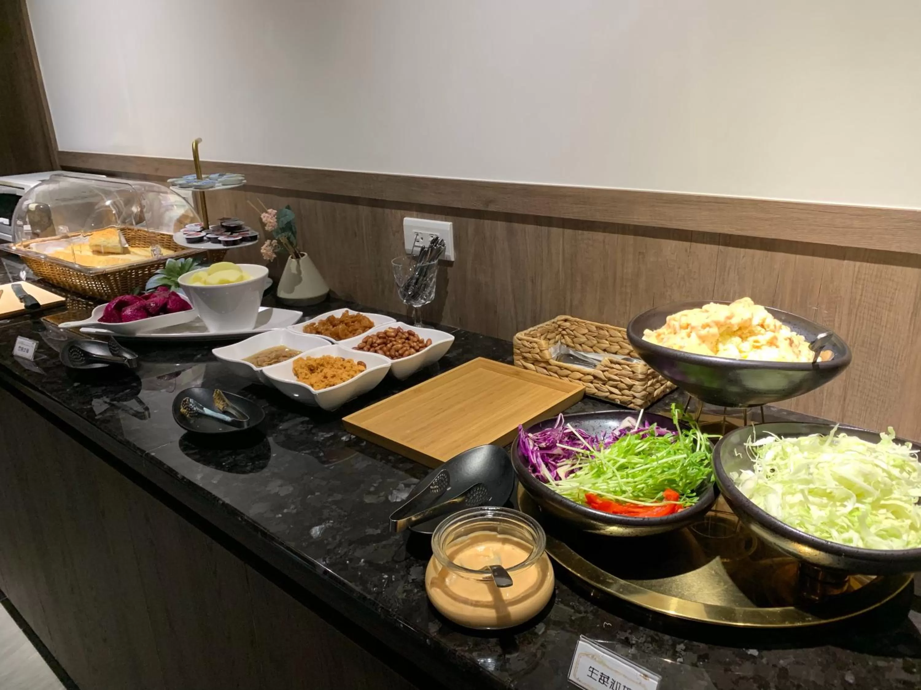 Breakfast in AURORA MOTEL