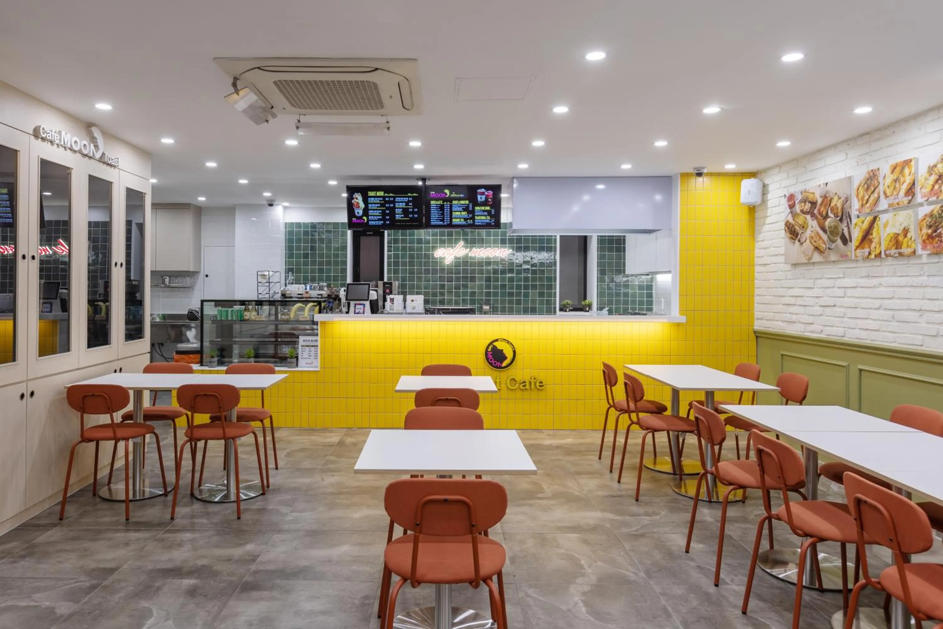 Property building in Hotel Gray