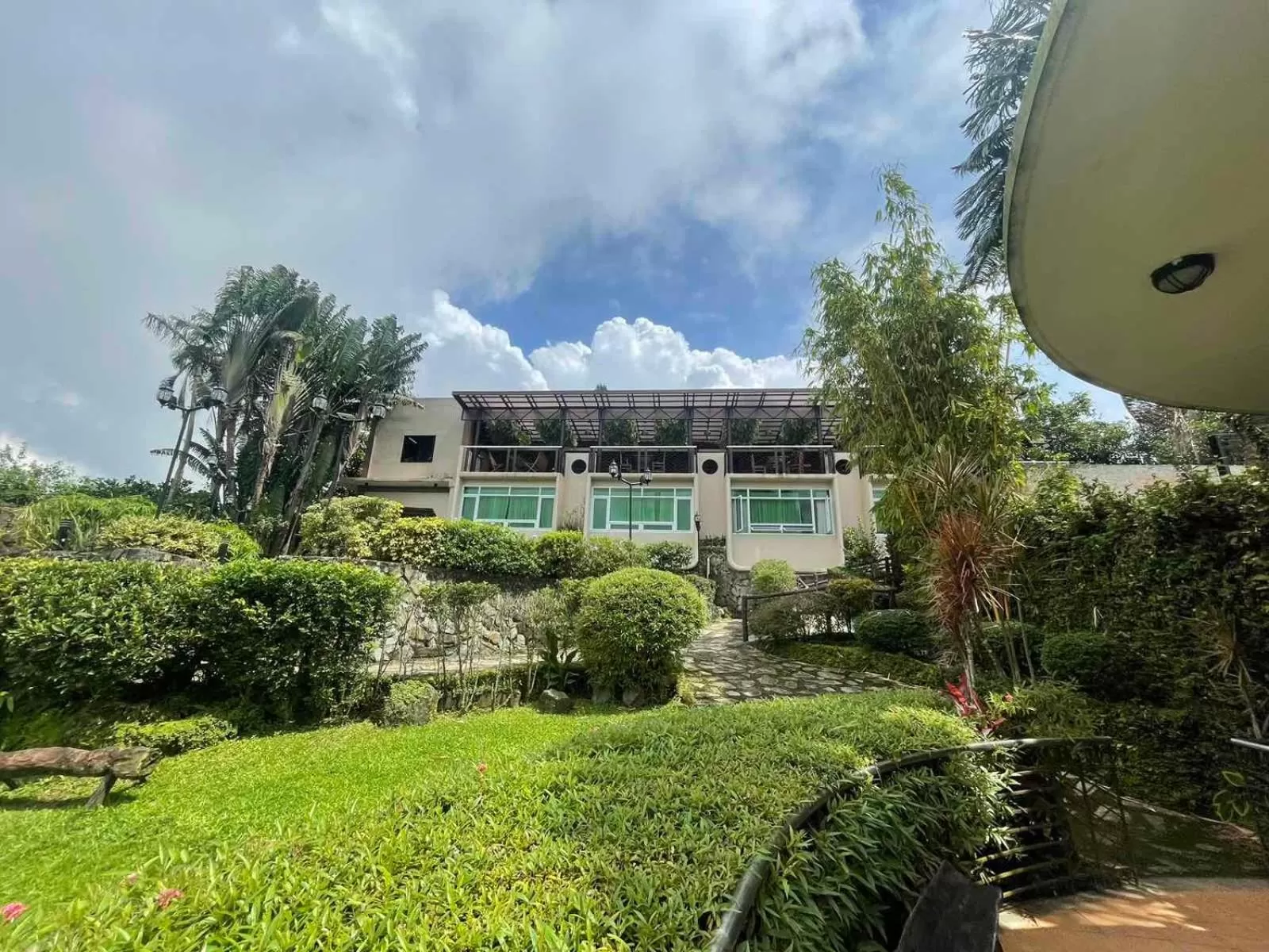 Property building in The Lakeview Suites