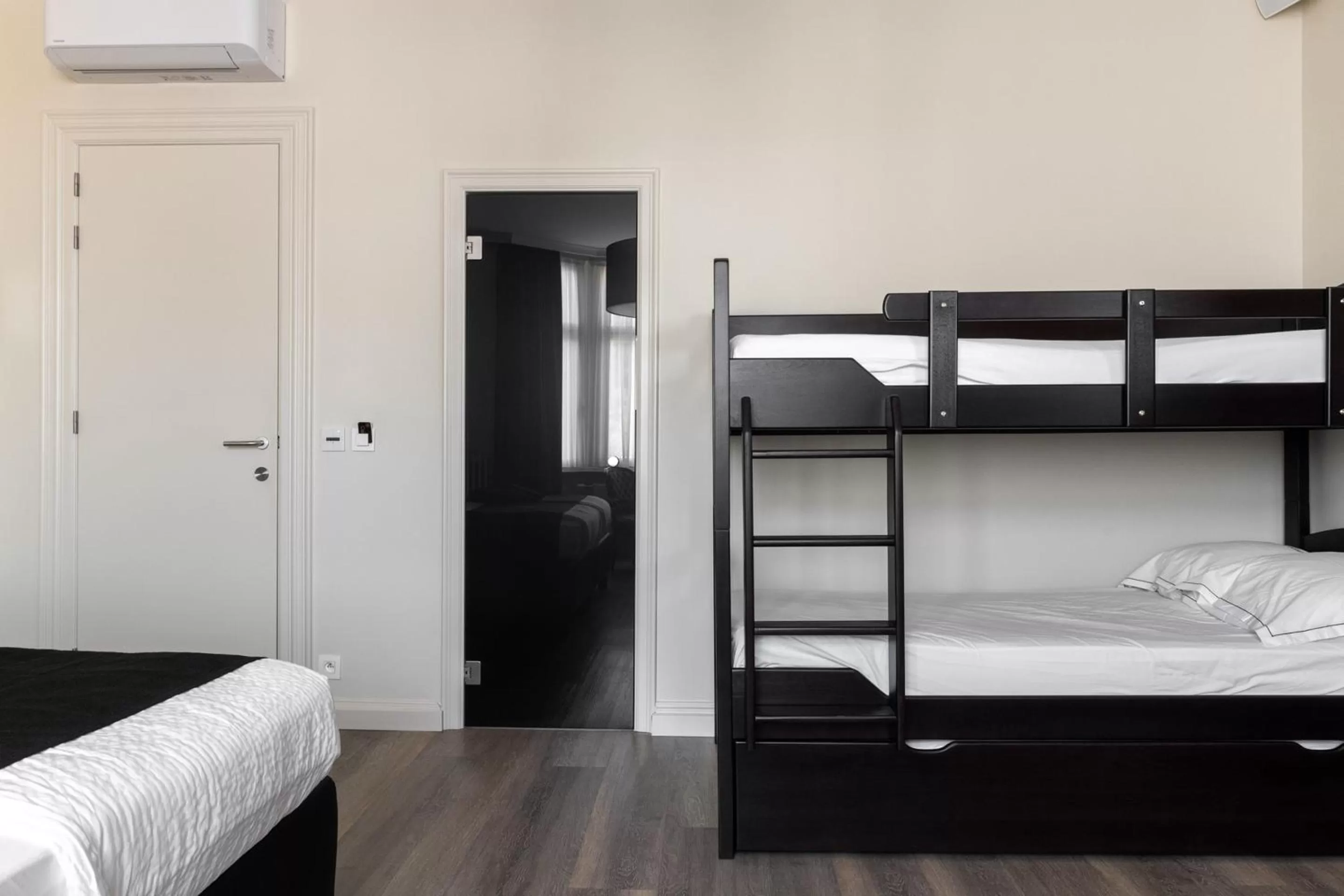 Bedroom, Bunk Bed in B&B Herenhuis