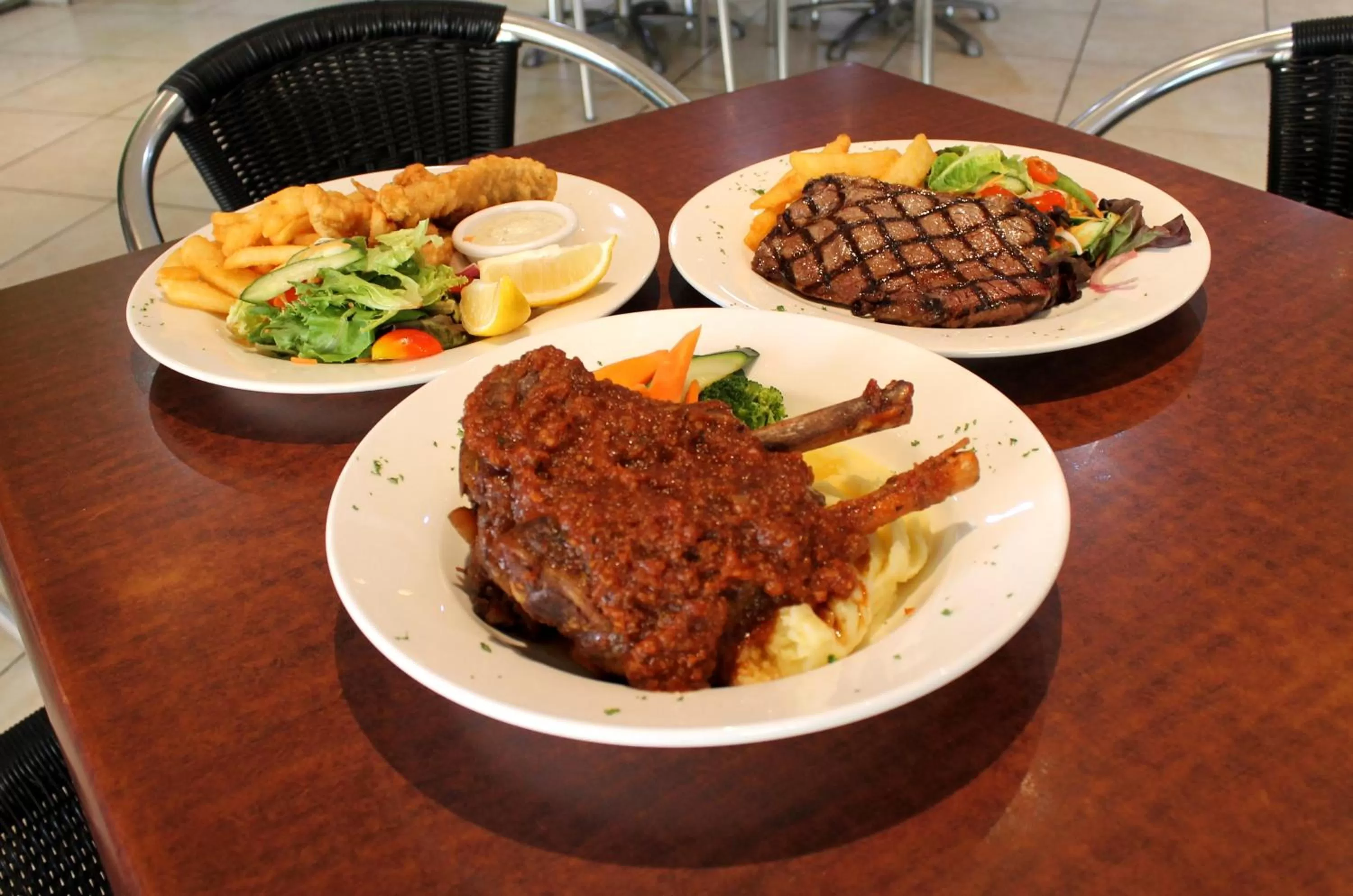 Restaurant/places to eat in Rocky Glen Hotel Motel Gladstone