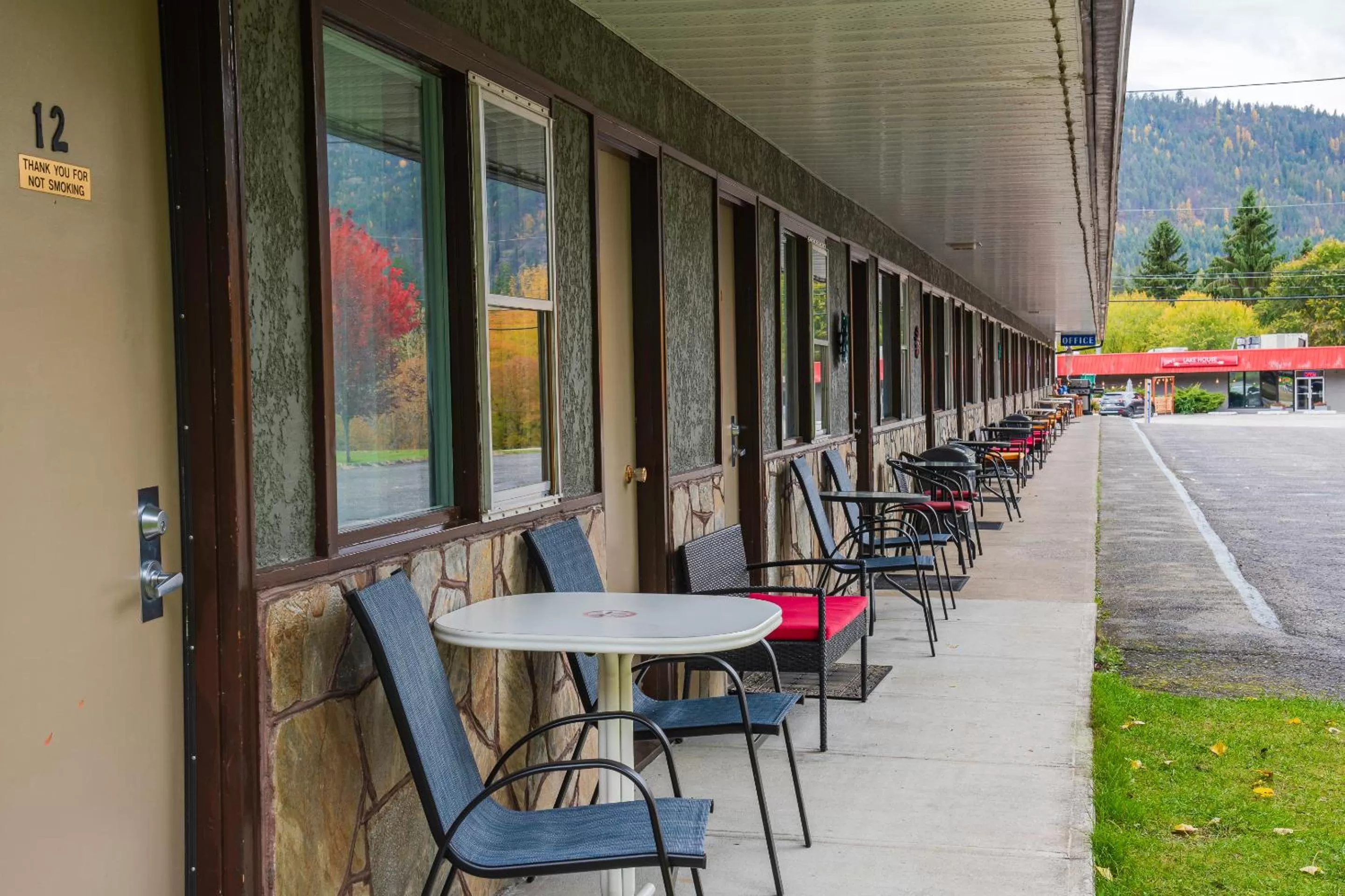 Balcony/Terrace in Lakeview Motel