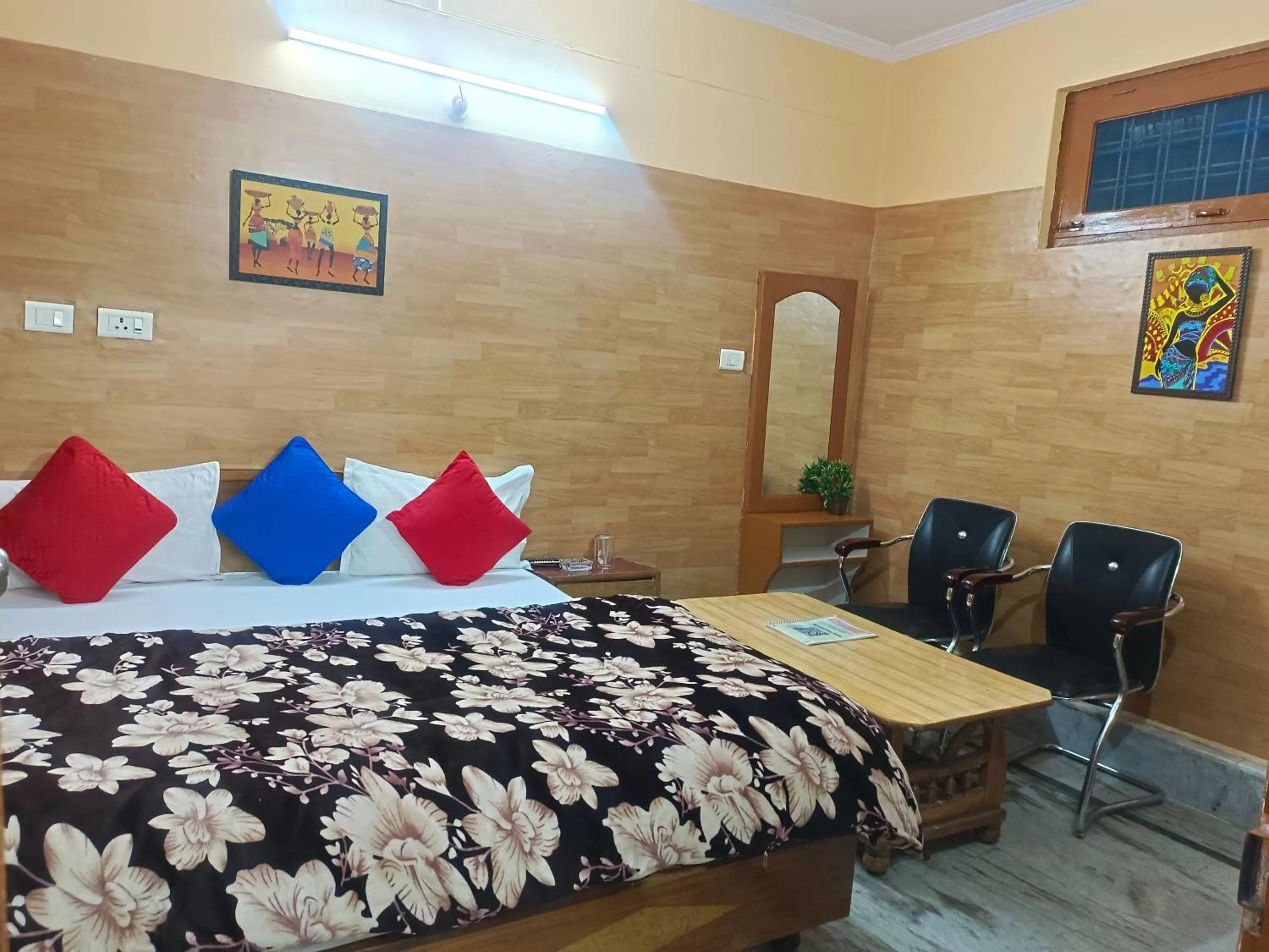 Bed in Hotel Shiv Palace