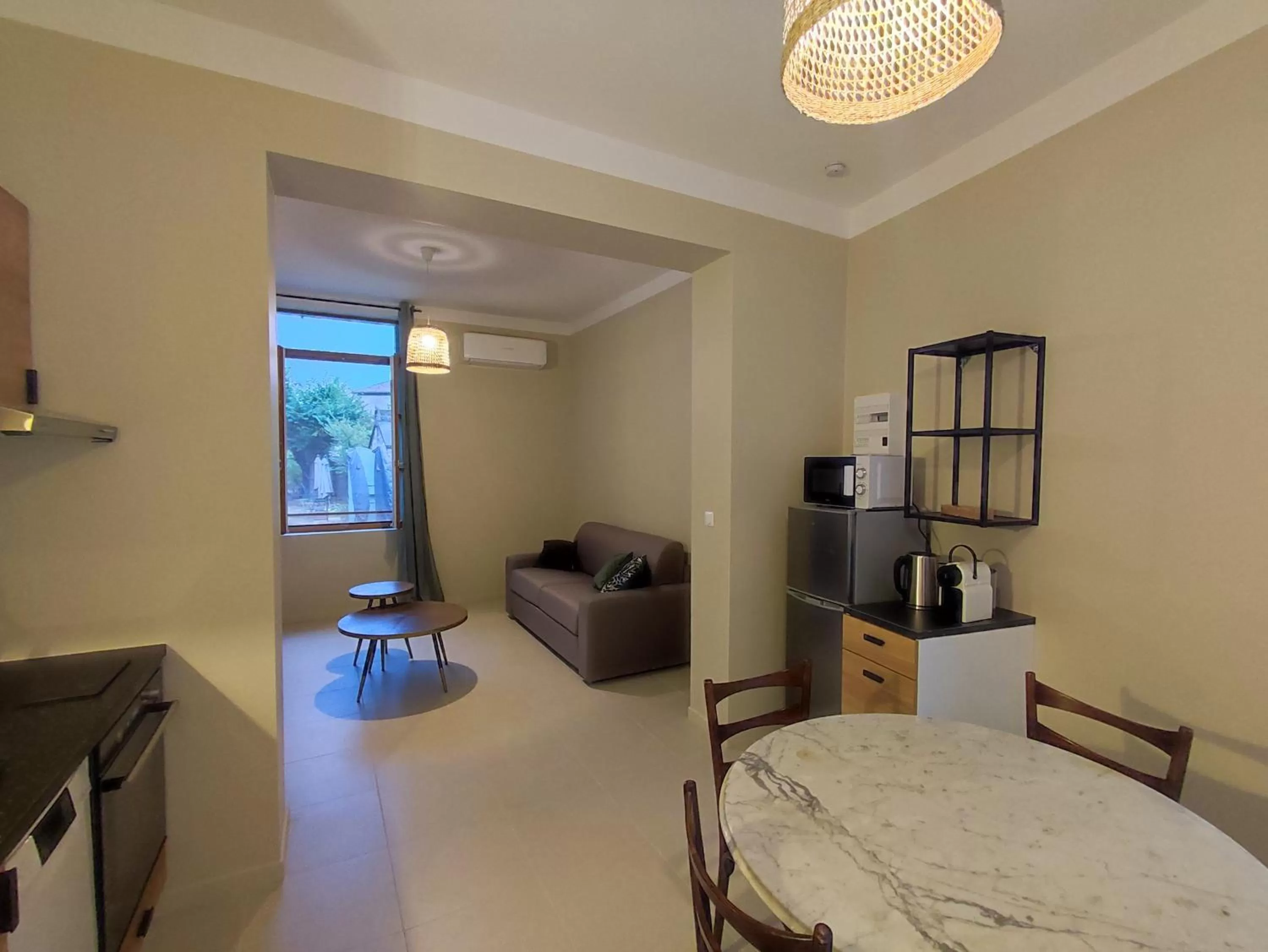 Living room in Gîte d'étape et de groupe du Clos Saint Roch