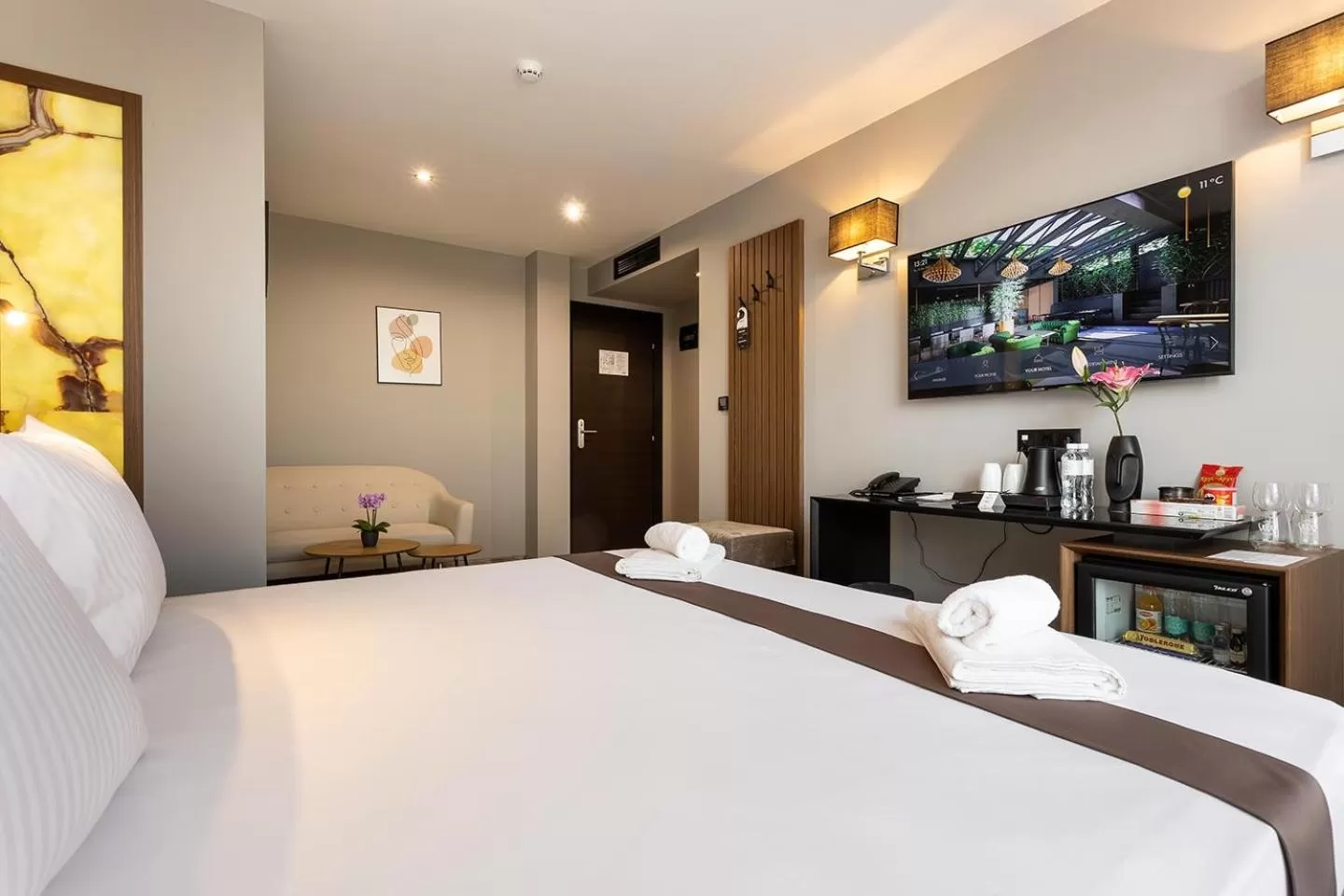 Bed in Abrazo Sofia Hotel by HMG