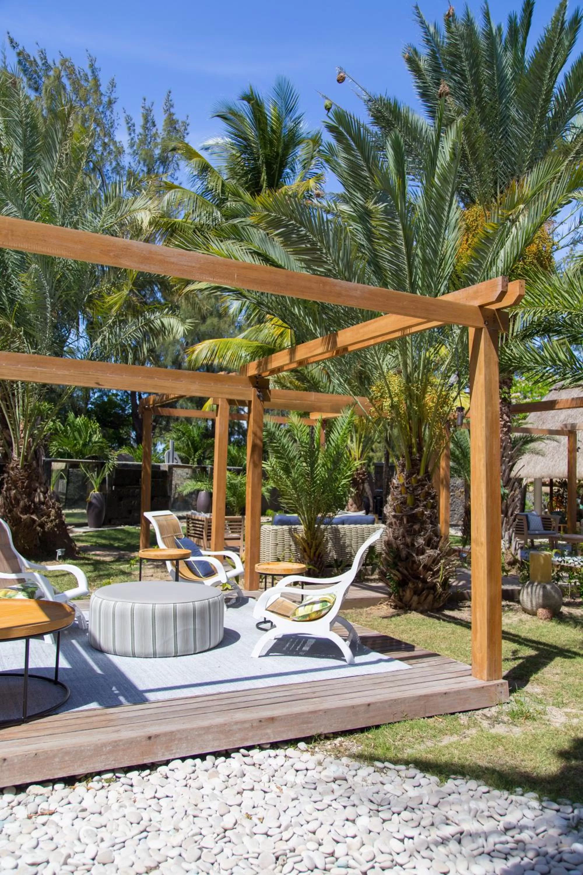 Garden in Coin de Mire Attitude