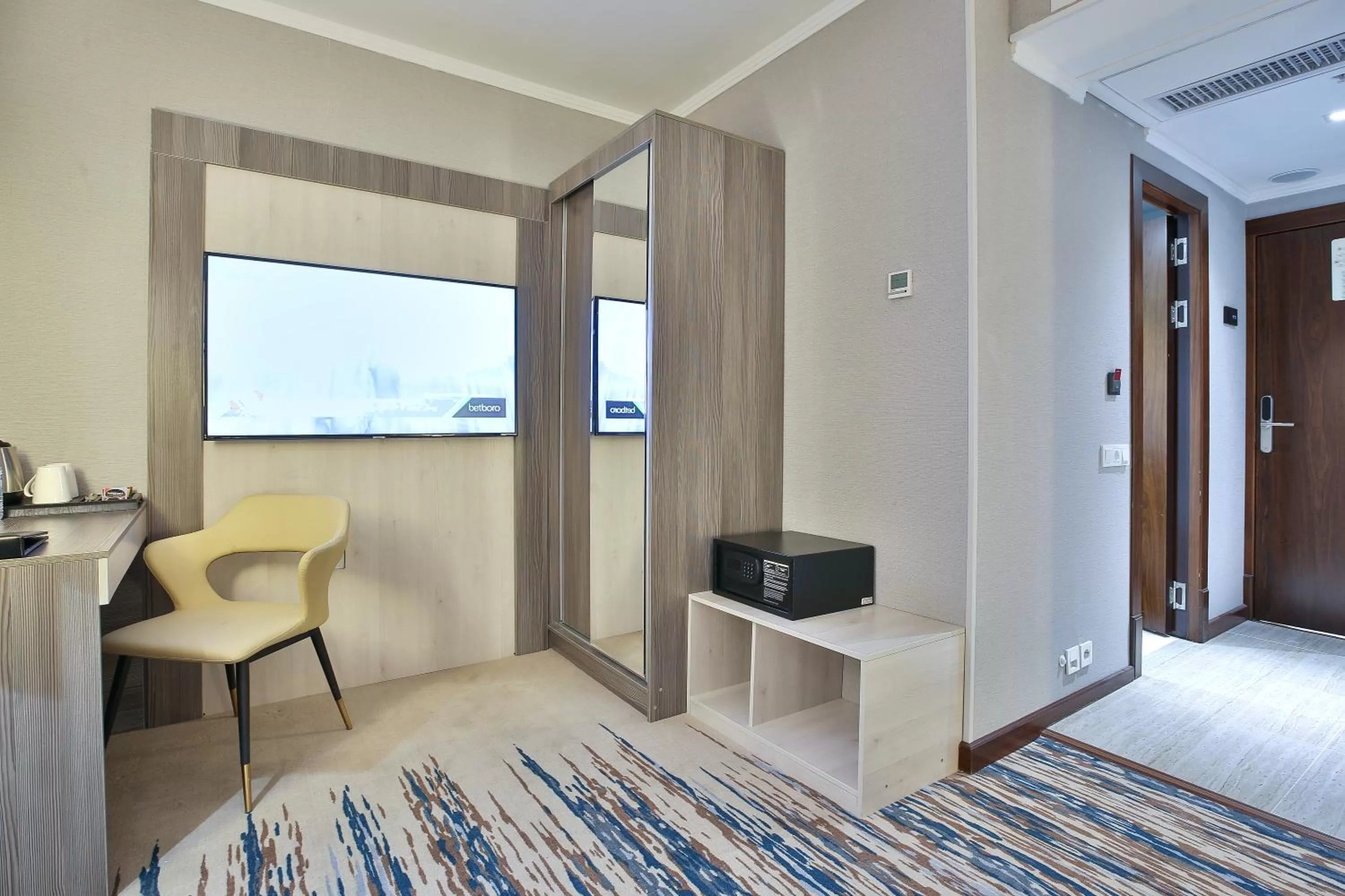 TV and multimedia, TV/Entertainment Center in Sahid Zarafshon