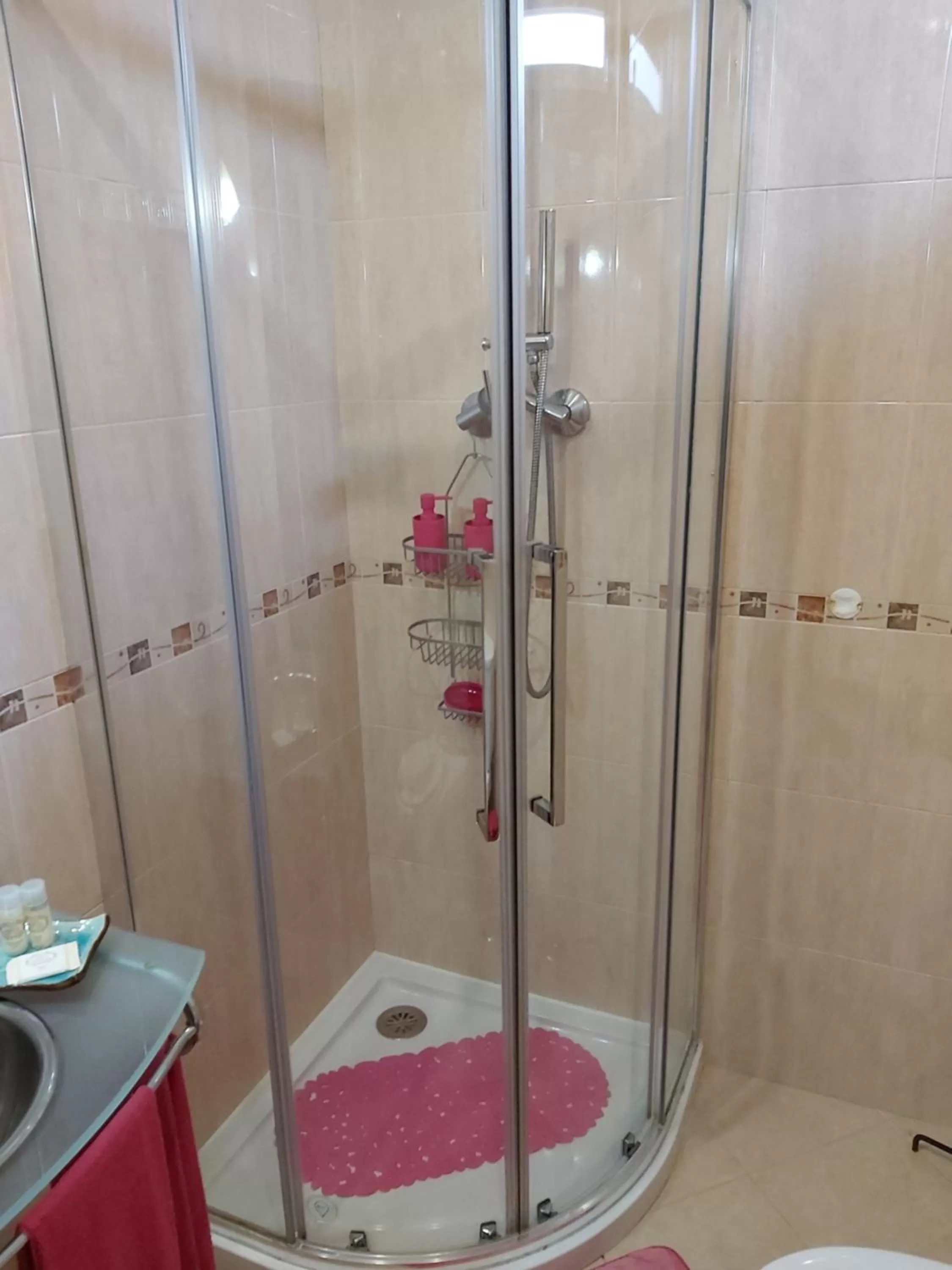 Bathroom in Serra e Mar