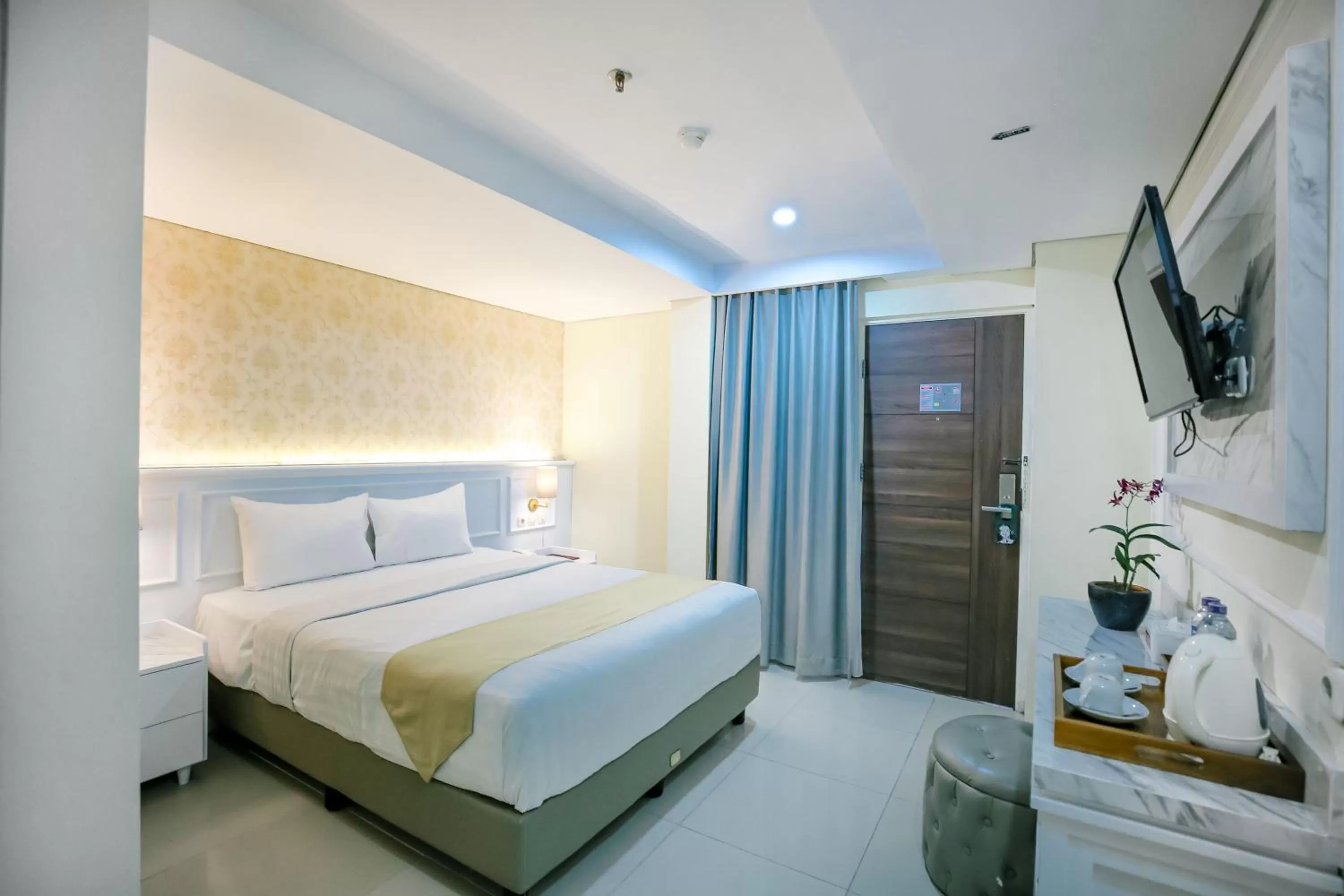 Bed in The Cube Hotel Malioboro, Azana Hotels Collection