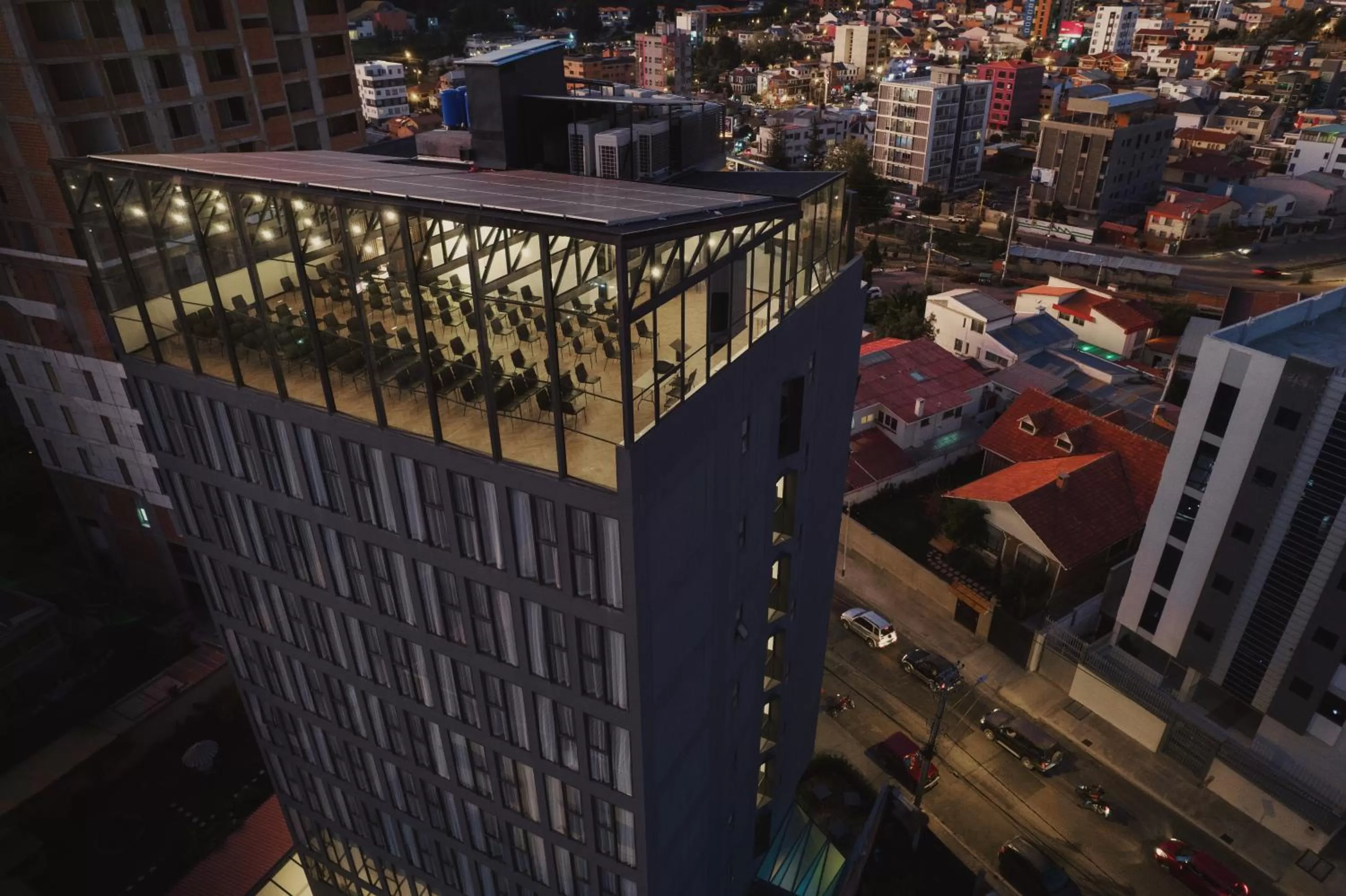 Neighbourhood in Met Hotel